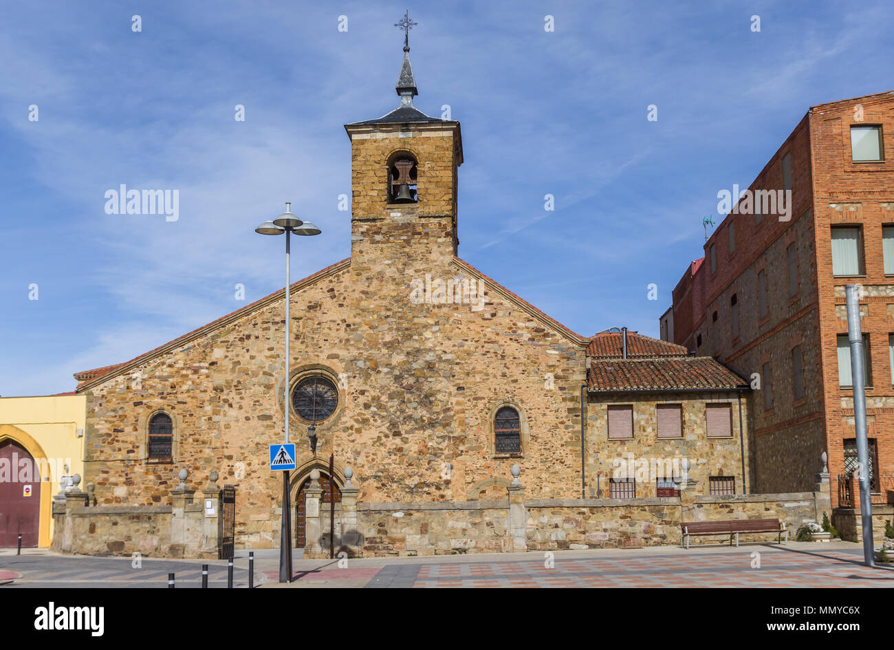 iglesia-de-san-bartolome-immagini-e-fotografie-stock-ad-alta