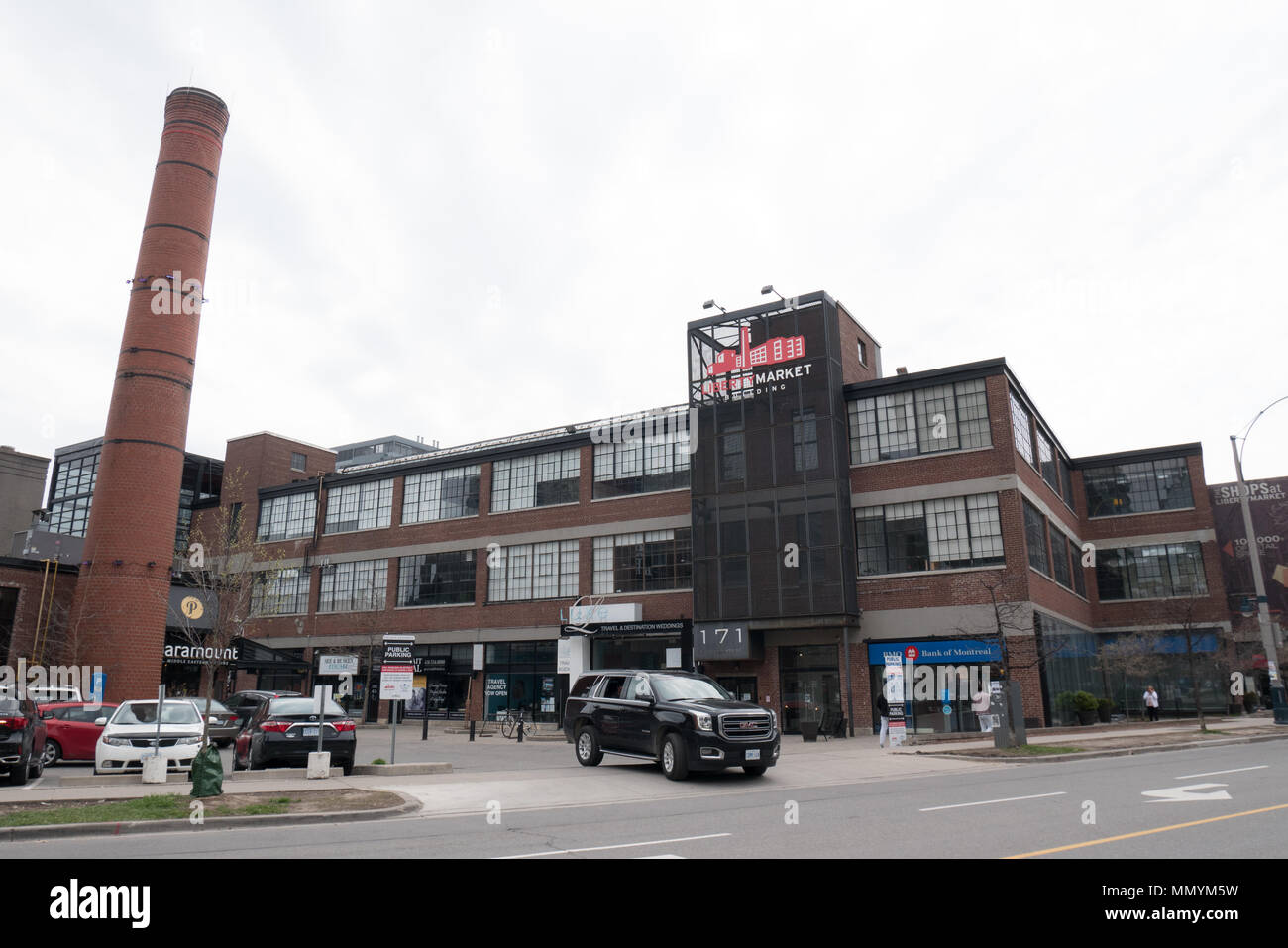 Mercato Liberty è una fabbrica convertita spazio retail in liberty village Toronto in Canada Foto Stock