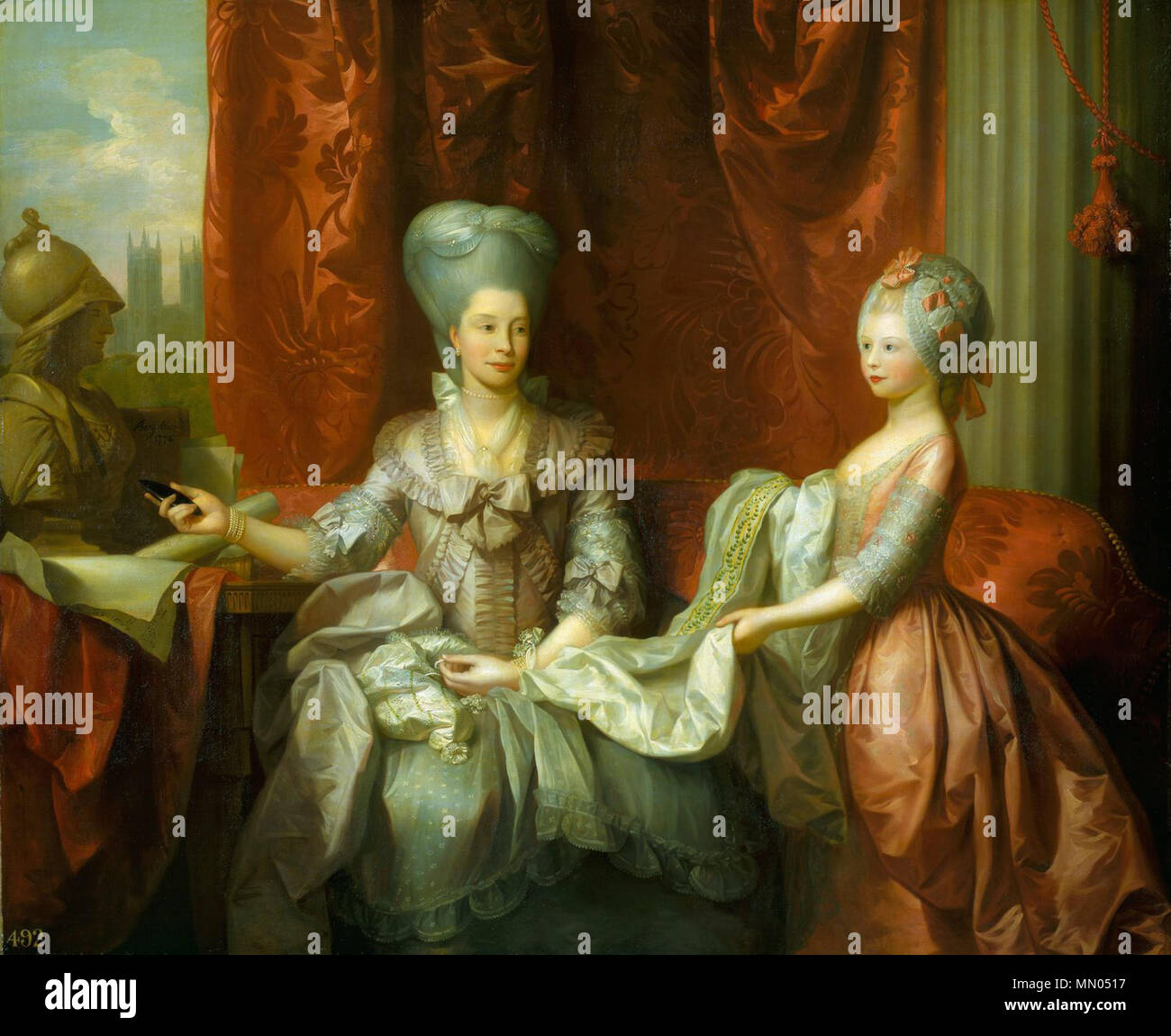. Inglese: Tra il 1776 e il 1778 George III commissionato come set di cinque doppie o ritratti di gruppo della sua famiglia per appendere insieme nel re's Closet presso il St James's Palace (OM 1142-5 e OM 1147 404573-4, 403398-9 e 405406). La sua Regina e dodici dei suoi figli sono inclusi nella disposizione (due appaiono due volte); ogni ritratto è riempito con azione, istruzione e affetto, facendoli sembrare quasi come versioni estese del pezzi di conversazione commissionato da George III dei genitori, come OM 573, 405741. In questo doppio ritratto della regina e la principessa Royal sono impegnati in un tatting Foto Stock . Inglese: Tra il 1776 e il 1778 George III commissionato come set di cinque doppie o ritratti di gruppo della sua famiglia per appendere insieme nel re's Closet presso il St James's Palace (OM 1142-5 e OM 1147 404573-4, 403398-9 e 405406). La sua Regina e dodici dei suoi figli sono inclusi nella disposizione (due appaiono due volte); ogni ritratto è riempito con azione, istruzione e affetto, facendoli sembrare quasi come versioni estese del pezzi di conversazione commissionato da George III dei genitori, come OM 573, 405741. In questo doppio ritratto della regina e la principessa Royal sono impegnati in un tatting Foto Stock
