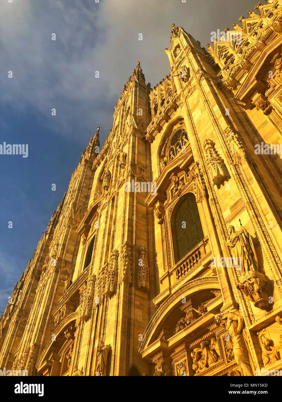 Duomo di Milano, il Duomo di Milano è la chiesa Cattedrale di Milano in Lombardia, Italia settentrionale. Dedicata a Santa Maria della Natività, è la sede del Foto Stock