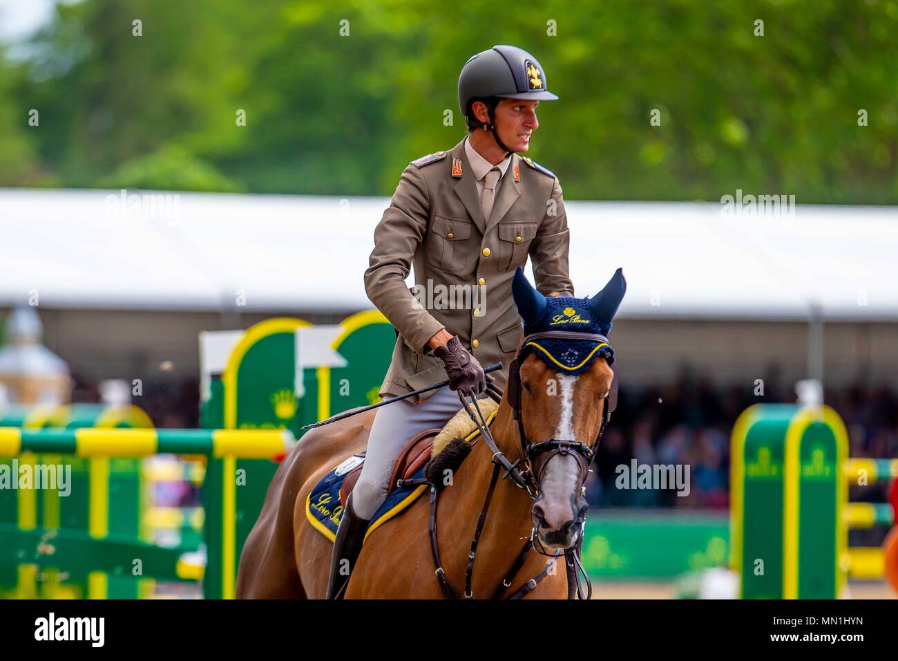 Windsor, Berkshire, Regno Unito. 13 Maggio, 2018. Il giorno 5. Royal Windsor Horse Show. Windsor. Berkshire. UK.Rolex Grand Prix.CSI5*. Alberto Zorzi equitazione luce equo Van T Heike. ITA.13/05/2018. Credito: Sport In immagini/Alamy Live News Foto Stock