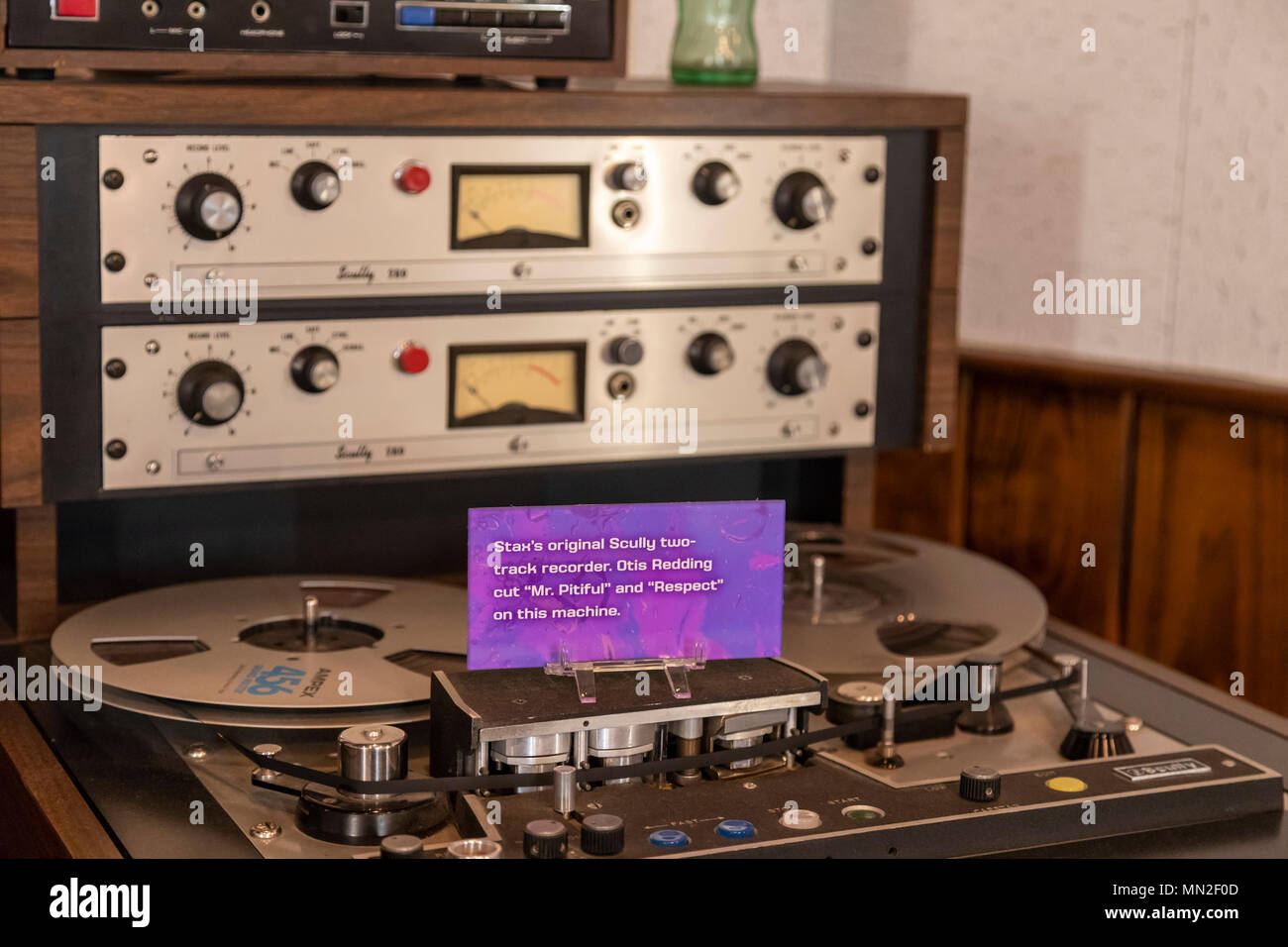 Memphis, Tennessee - Vintage apparecchiature di registrazione presso il Museo di Stax della Musica Soul Americana, l'ex posizione di Stax record. Foto Stock