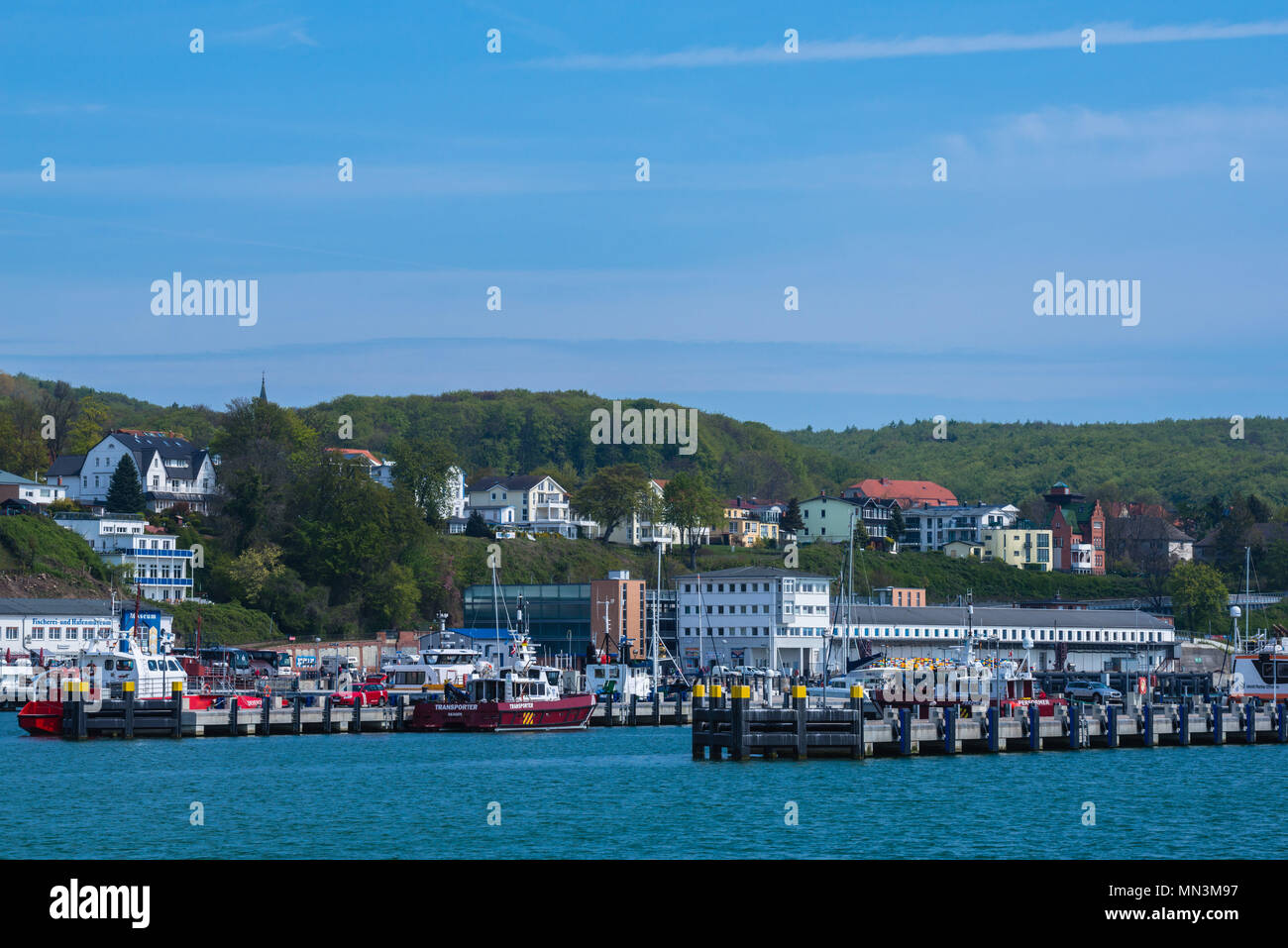 Il porto-sito di Sassnitz, isola di Rügen, Mar Baltico, Meclemburgo-Pomerania Occidentale, Germania, Europa Foto Stock