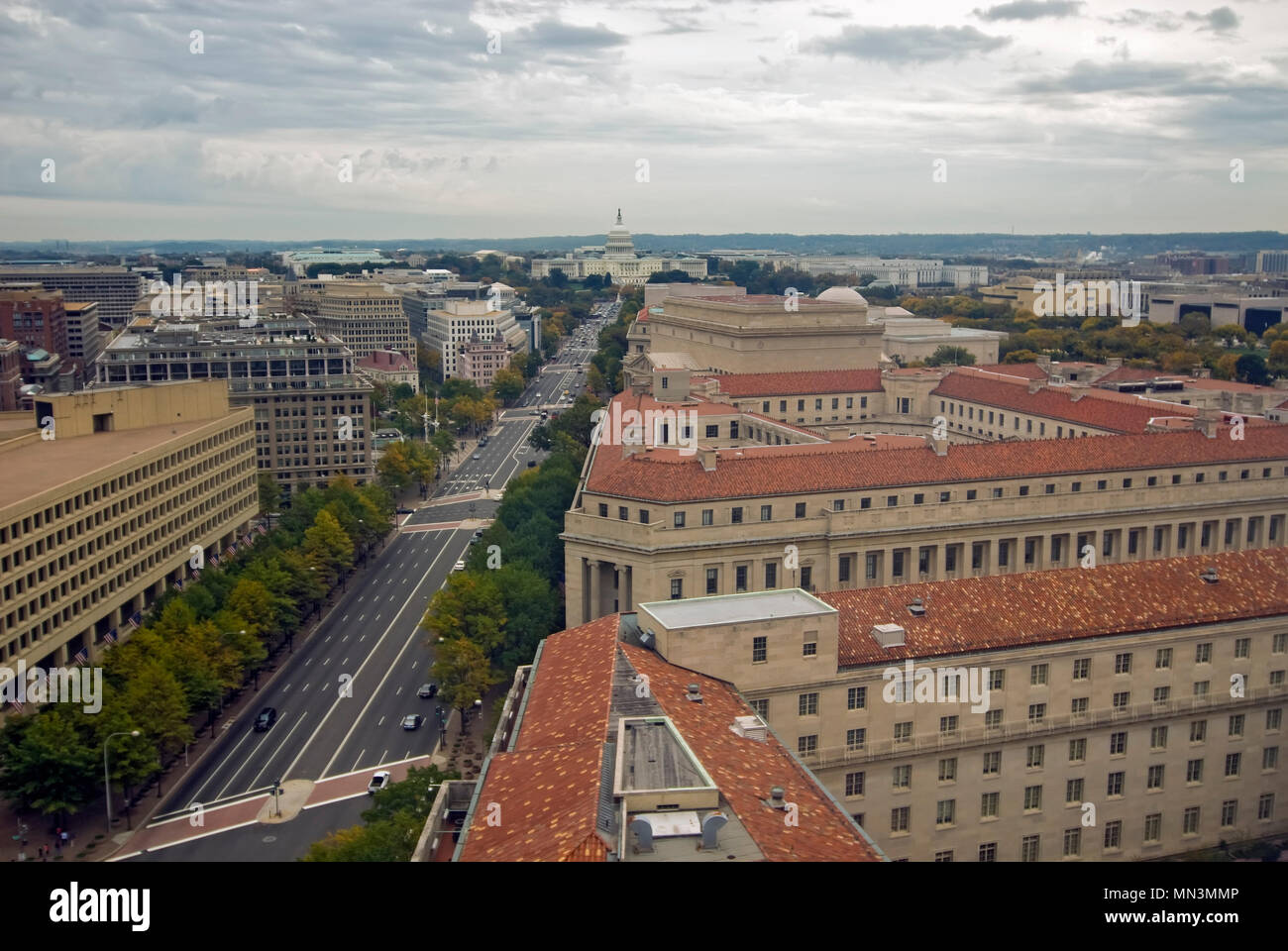 Una veduta aerea di Washington DC come si vede dal vecchio Post Office tower. La capitale edificio è visibile in lontananza. Foto Stock