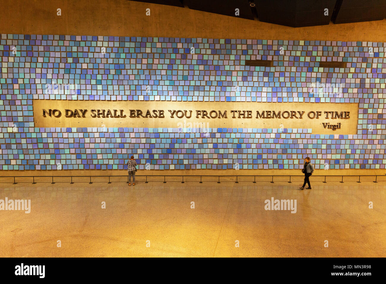 National September 11 Memorial & Museum interno, il centro cittadino di New York City, Stati Uniti d'America Foto Stock