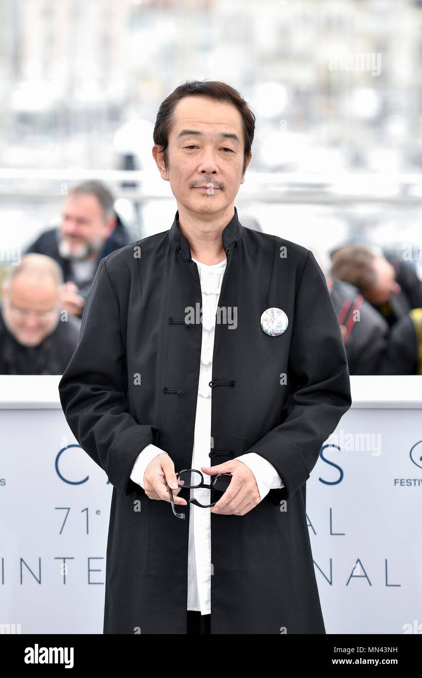 (180514) -- CANNES, 14 maggio 2018 (Xinhua) -- attore Lily Franky pone durante un photocall per il film giapponese "hoplifters' al 71esimo Festival Internazionale del Cinema di Cannes a Cannes, Francia il 14 maggio 2018. La settantunesima Festival Internazionale del Cinema di Cannes si terrà dal 8 Maggio al 19 maggio. (Xinhua/Chen Yichen) (HY) Foto Stock