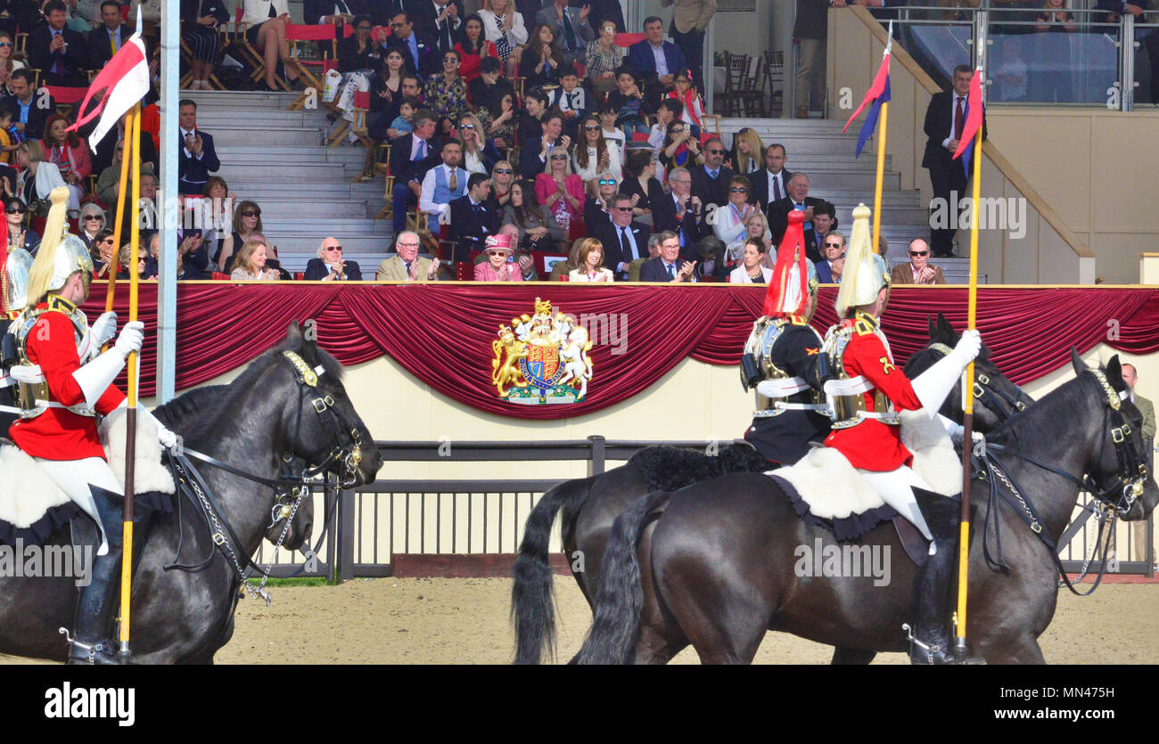 Il Castello di Windsor, Regno Unito. 13 Maggio, 2018. Il Castello di Windsor, Regno Unito. 13 maggio 2018. Il Royal Windsor Horse Show a casa Parcheggio privato del Castello di Windsor REGNO UNITO giro musicale della cavalleria della famiglia reggimento , Credito: Gary Blake /Alamy Live News Foto Stock