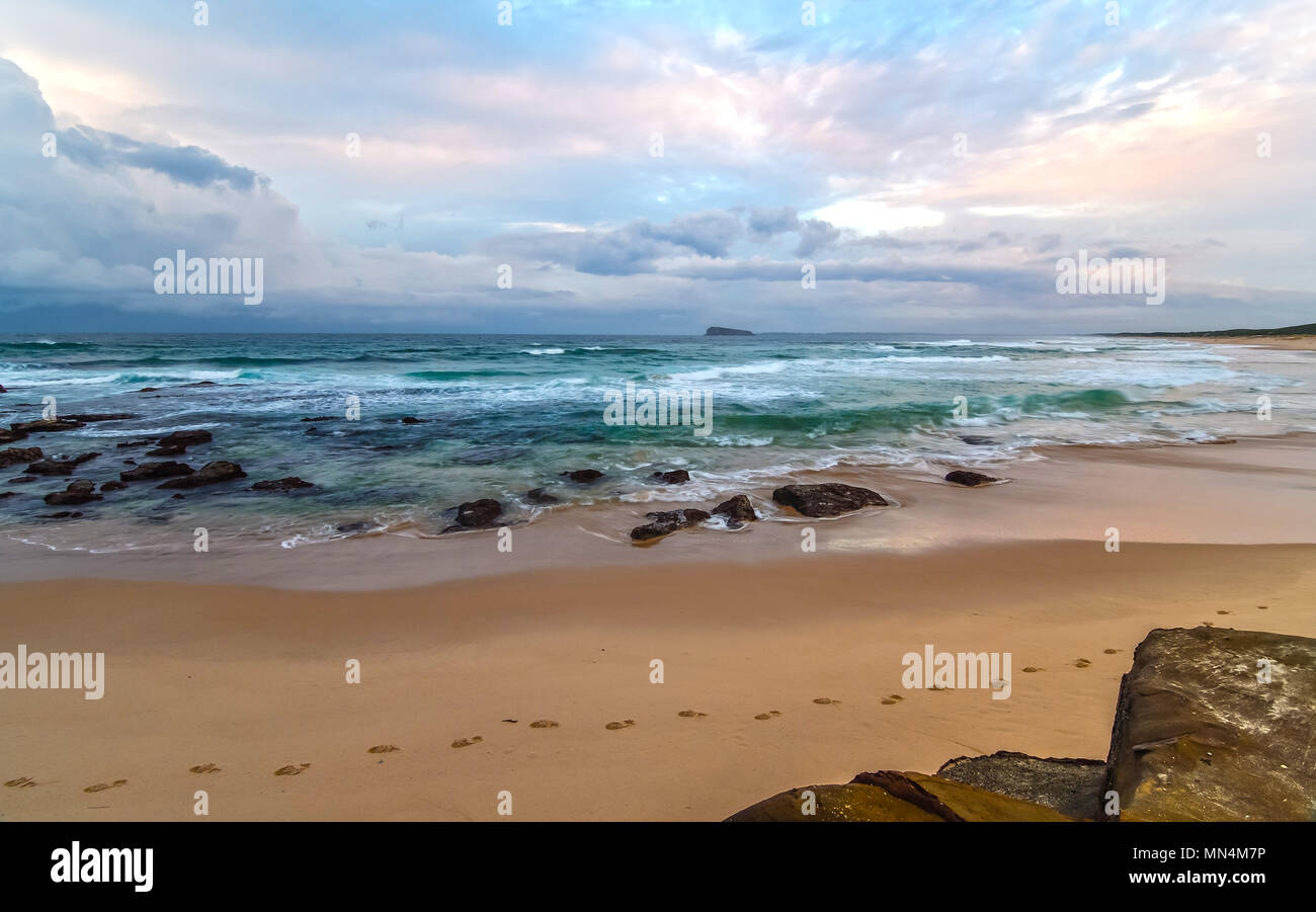 Prese a Birdie Beach, Munmorah sulla costa centrale, NSW, Australia. Foto Stock