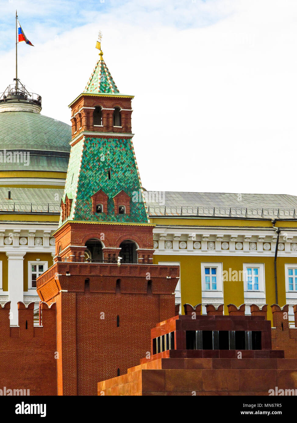 Un quadrato rosso con il Palazzo del Senato. Moscu. La Russia Foto Stock