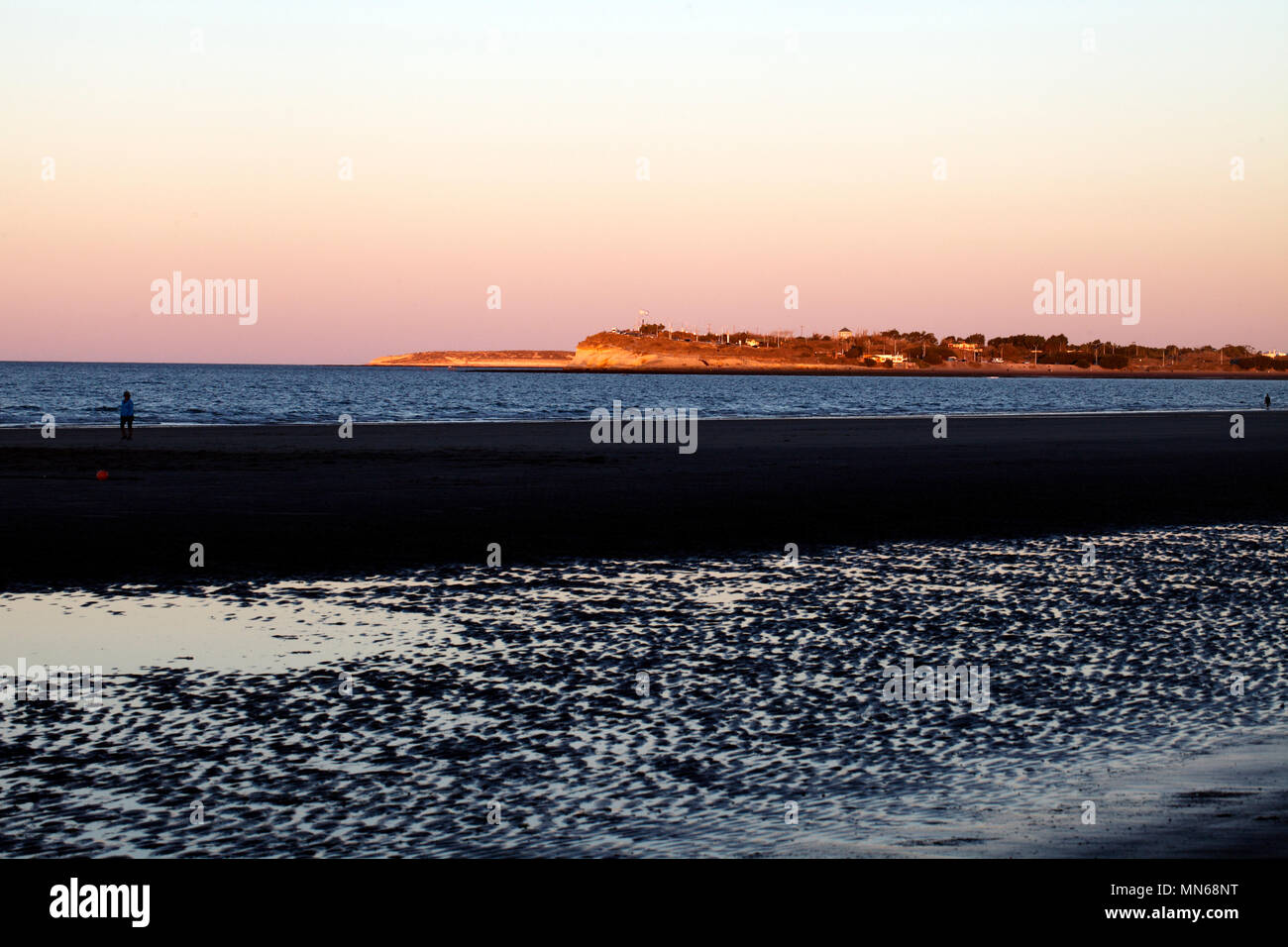 La luce del tramonto sulla Punta Cuevas, Puerto Madryn, Chubut Provincia, Argentina, Patagonia. Foto Stock