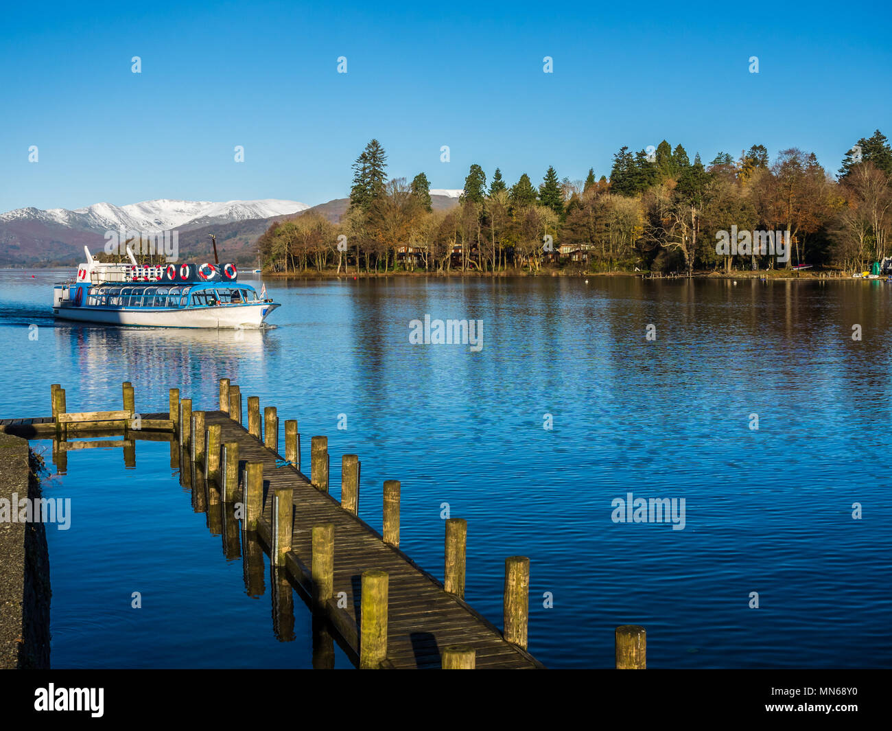 Bowness waterfront, Lago di Windermere Foto Stock