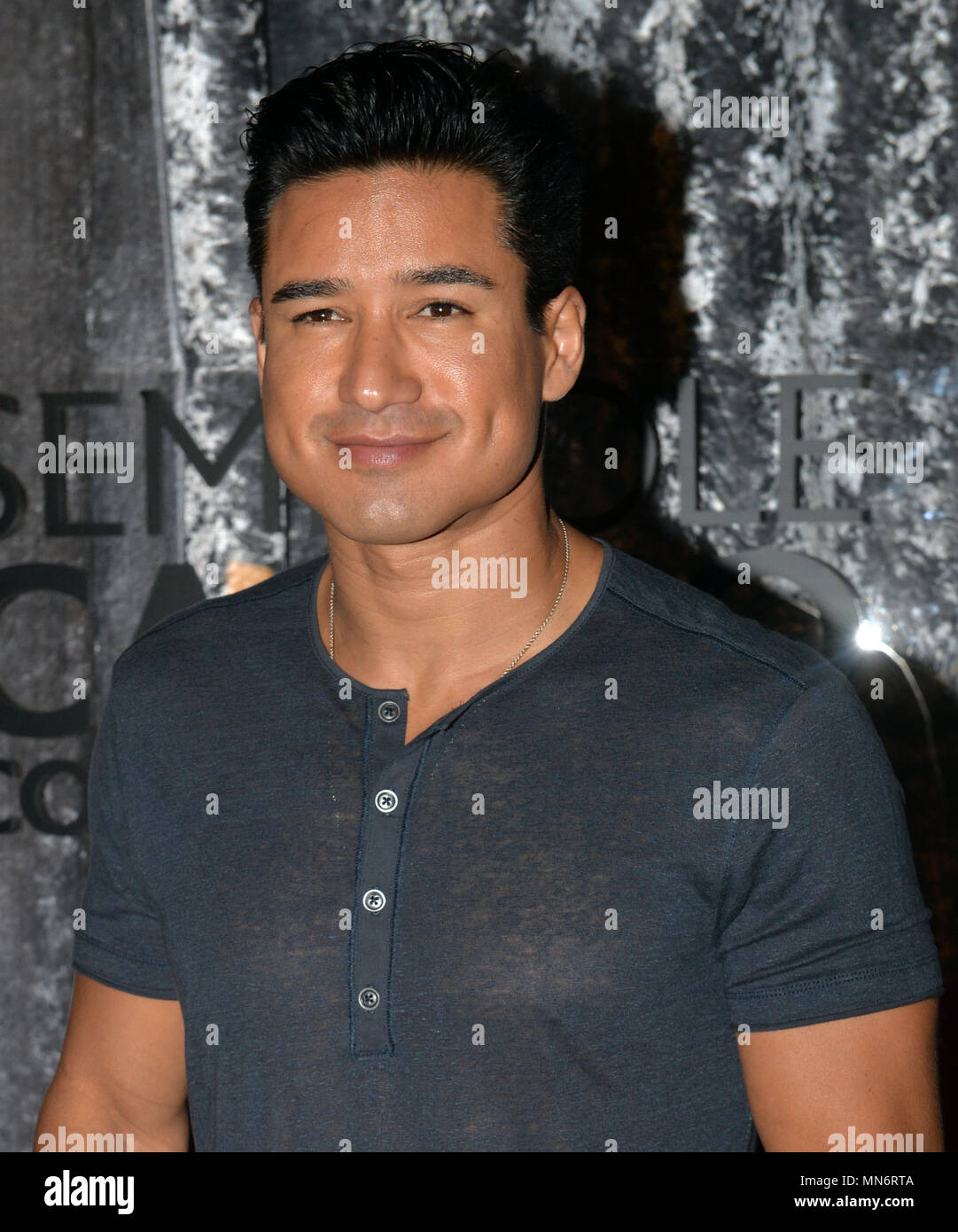 COCONUT CREEK, FL - Luglio 27: Attore Mario Lopez ospita ' Ladies' FUN NIGHT OUT CON MARIO LOPEZ' una serata emozionante con Lord & Taylor® pop-up negozi, Slots & live blackjack, cocktail e piccoli morsi e intrattenimento dal vivo. Proventi beneficio impatto 100 Palm Beach County, un donatore-fondo consigliato della Fondazione Comunitaria per Palm Beach e Martin contee su luglio 27, 2017 Coconut Creek, Florida. Persone: Mario Lopez Foto Stock