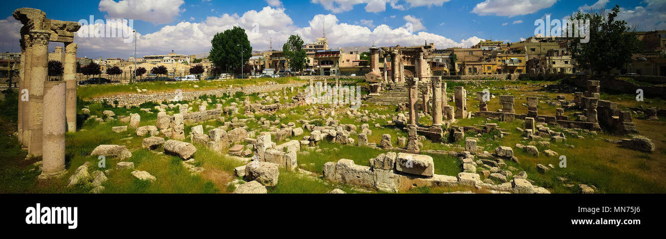 Vista panoramica di rovine del tempio di Venere a Baalbek, Beqaa, valley, Libano Foto Stock