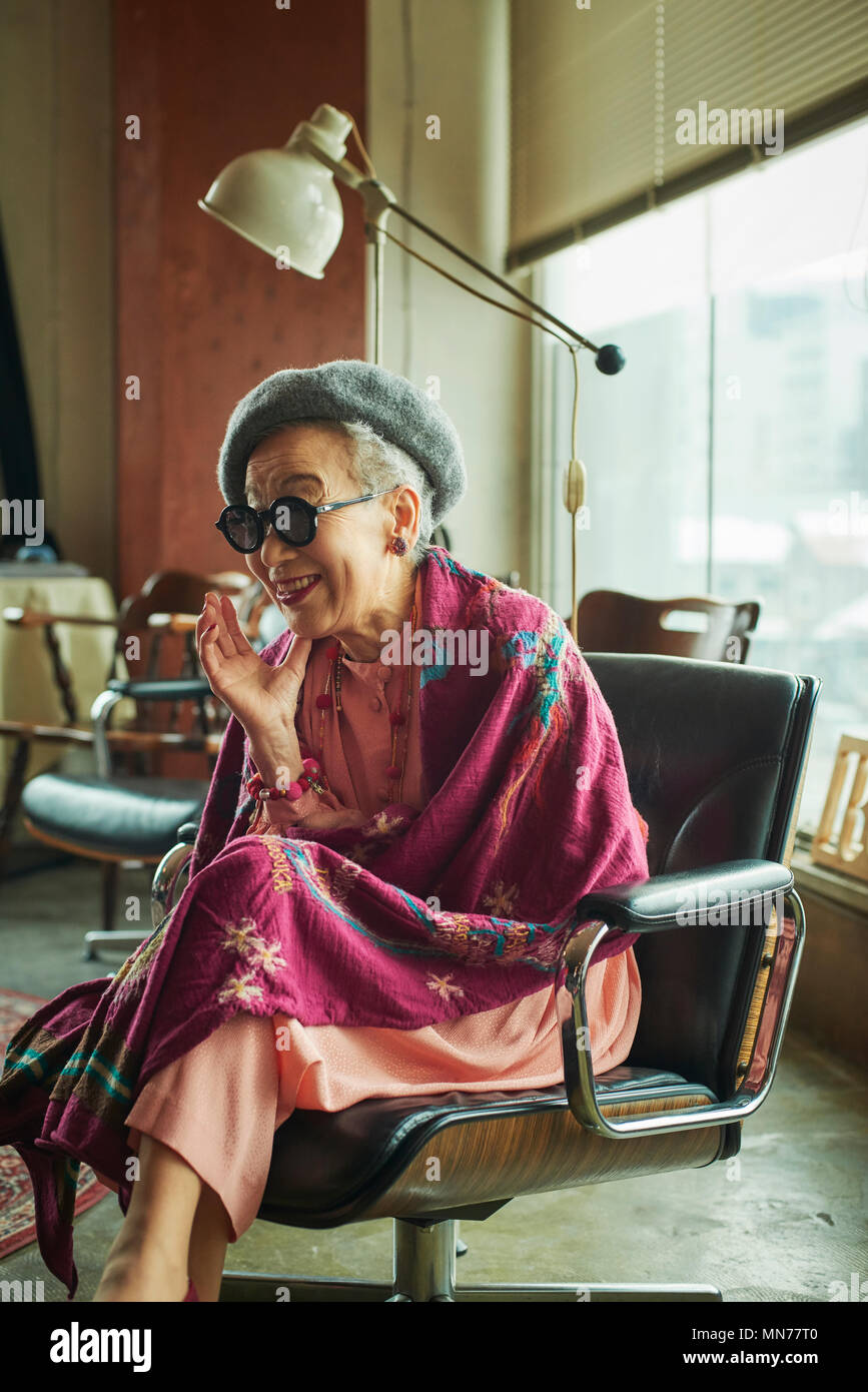 Donna maggiore Foto Stock