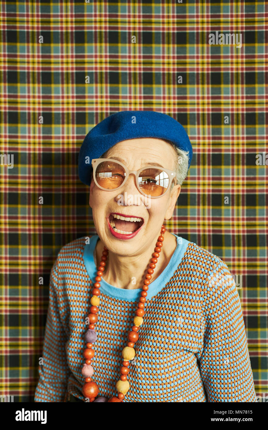 Donna maggiore Foto Stock