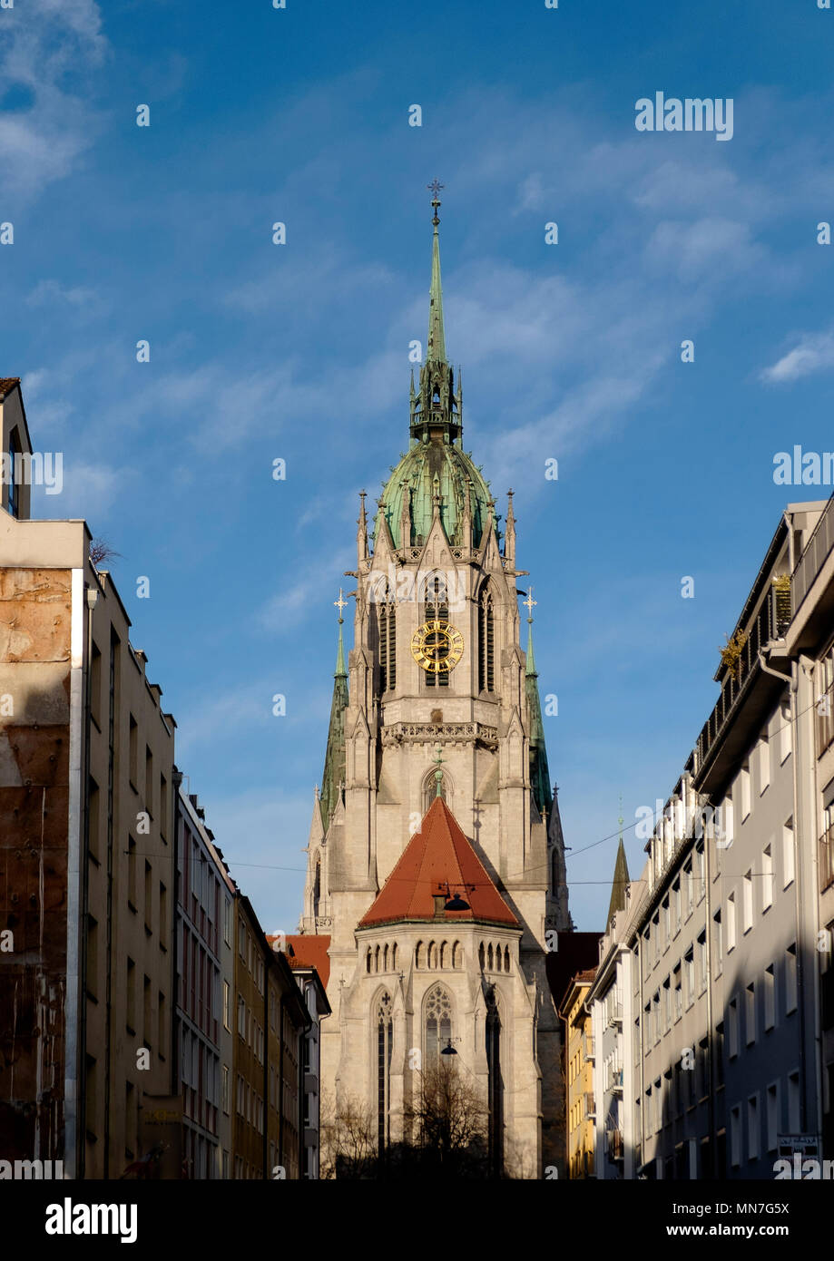 La chiesa cattolica di San Paolo su Landwherstrasse, Monaco di Baviera, Germania Foto Stock