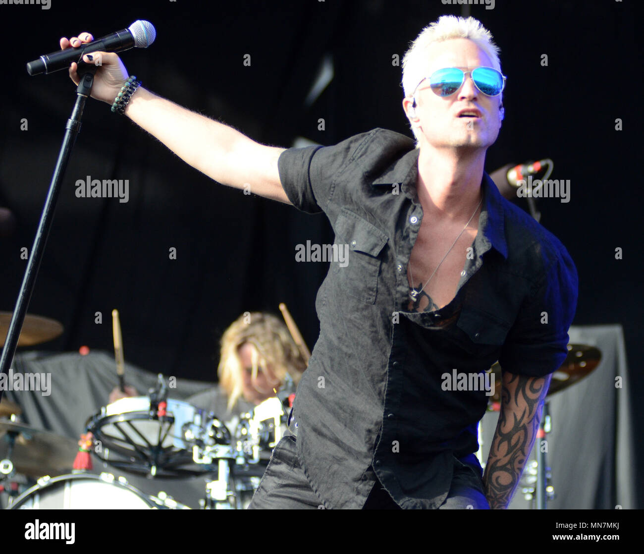 Il Somerset, Wisconsin, Stati Uniti d'America. 13 Maggio, 2018. Lead singer Jeff Gutt della band Stone Temple Pilots esegue durante l'invasione del nord Festival di musica nel Somerset, Wisconsin. Ricky Bassman/Cal Sport Media/Alamy Live News Foto Stock