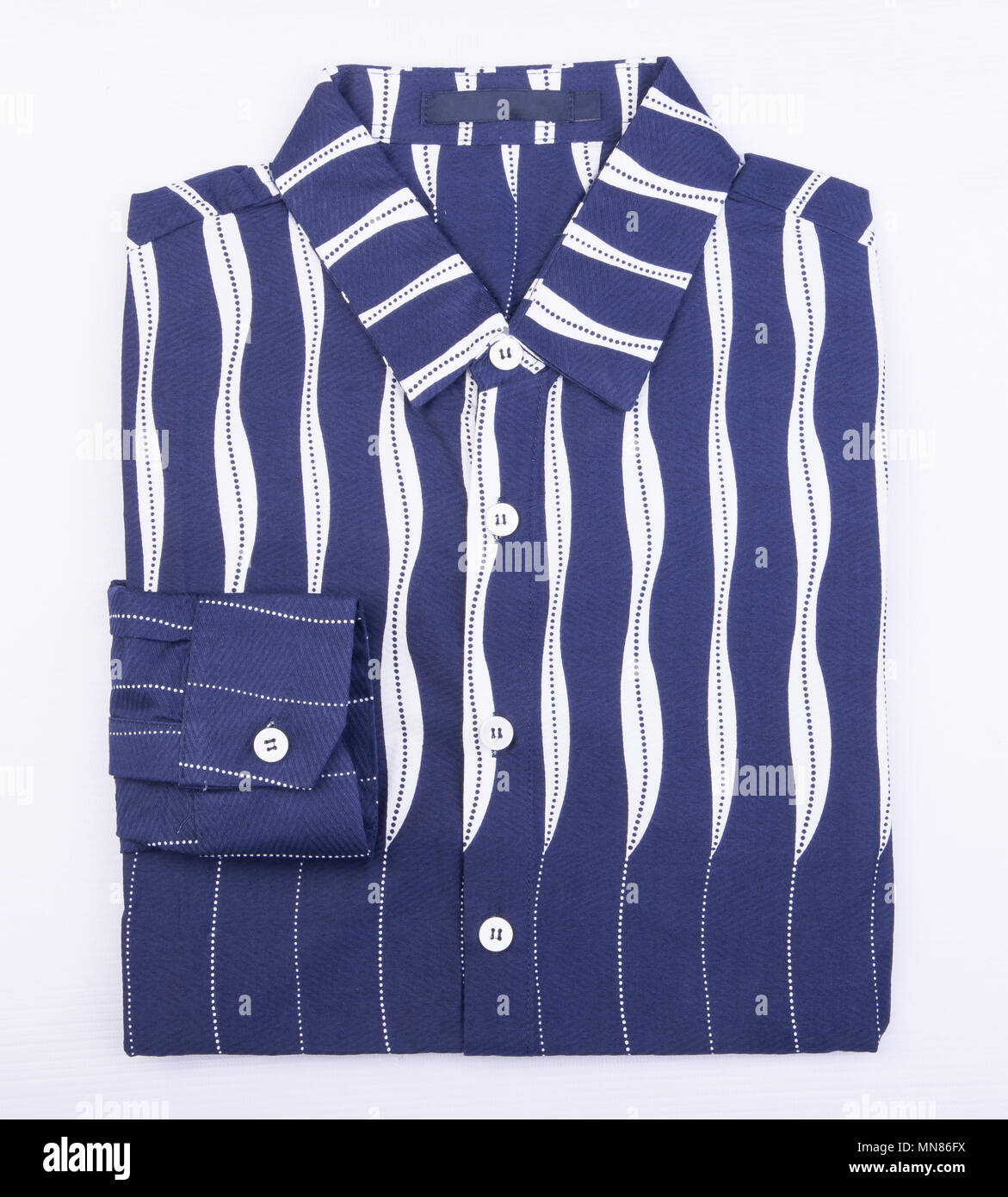 Una camicia o un uomo Dress shirt sullo sfondo Foto Stock