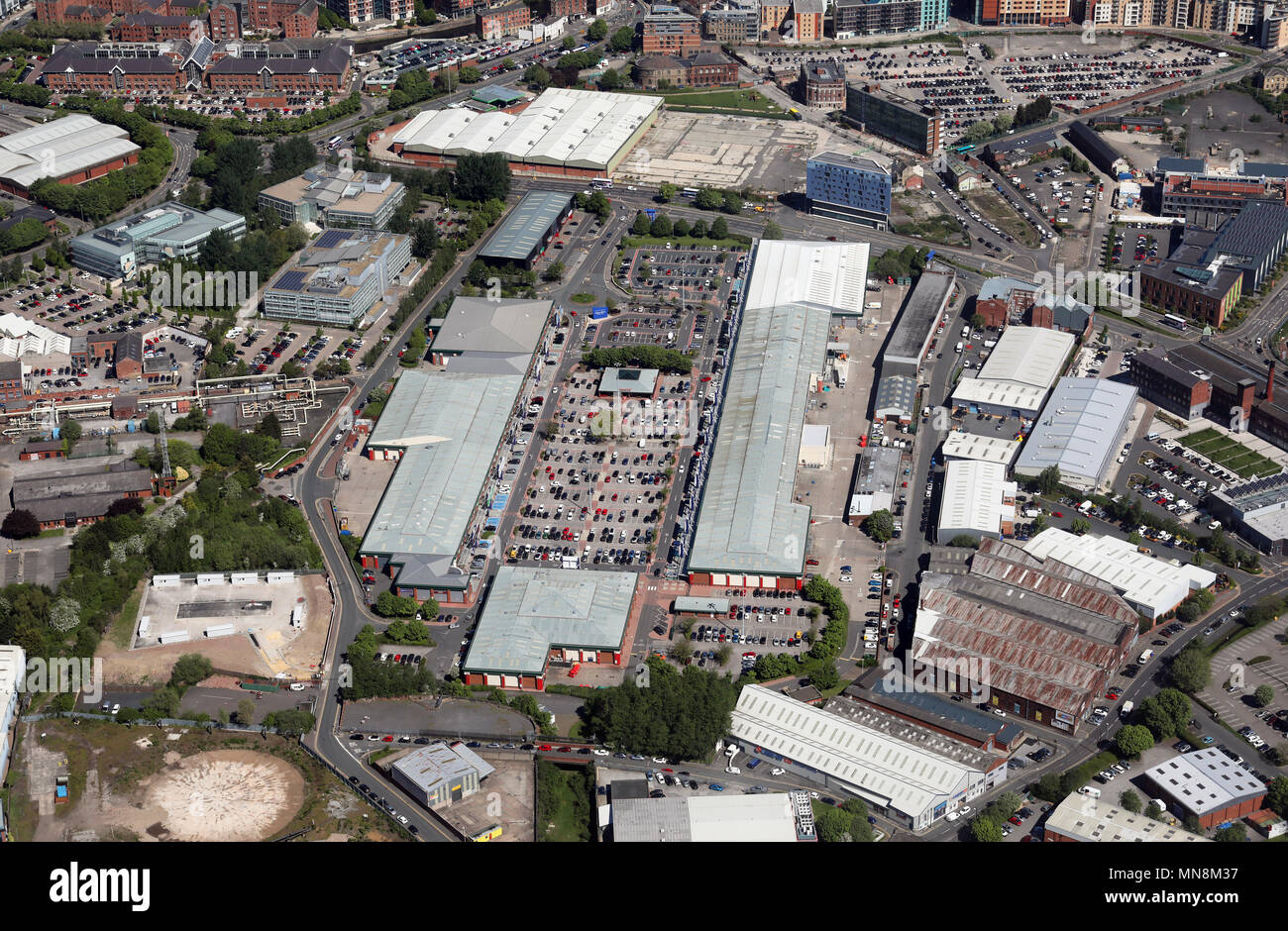 Vista aerea del Crown Point Shopping Park, Leeds, Regno Unito Foto Stock