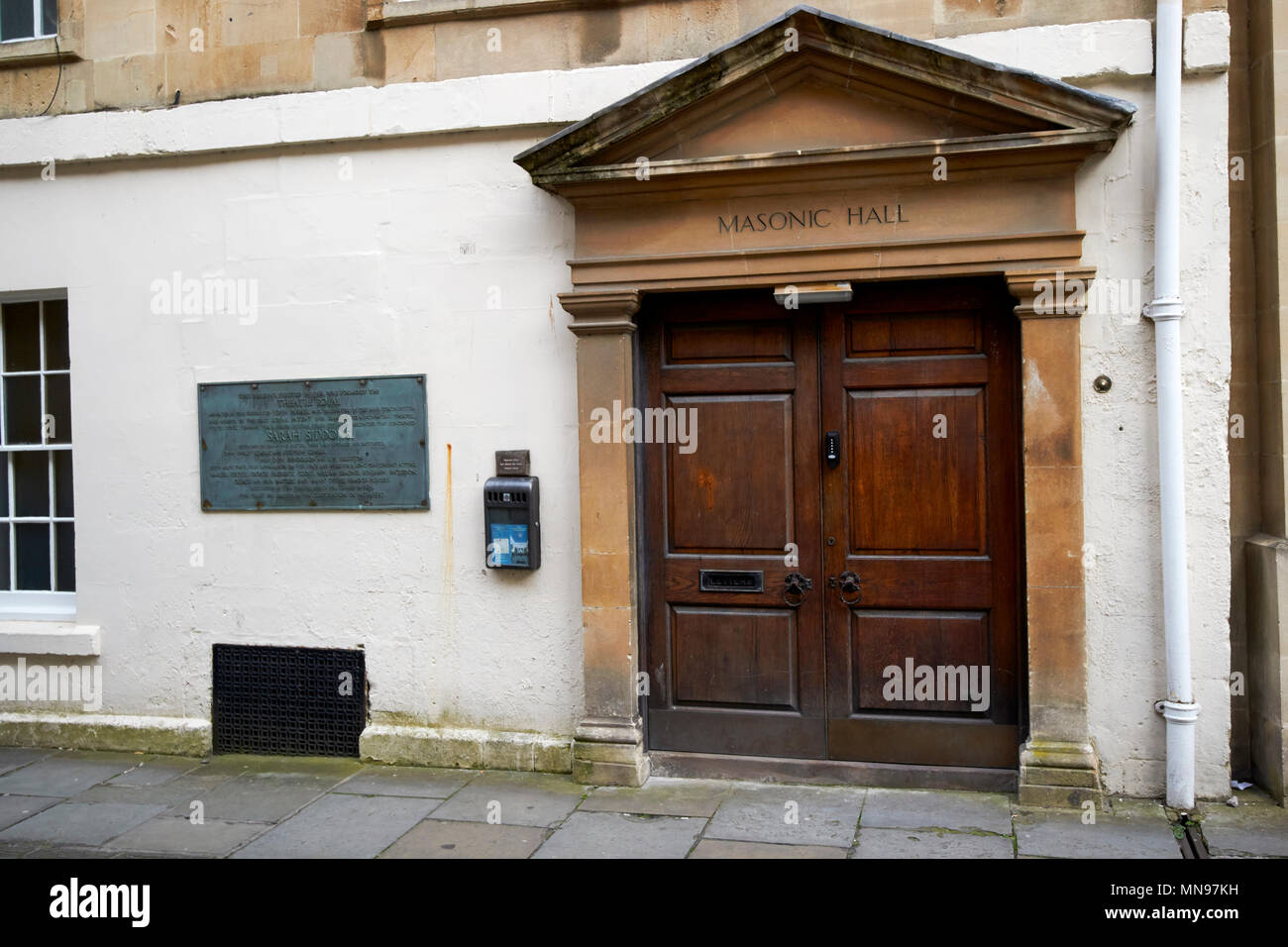 Bagno Sala massonico precedentemente Old Bath Theatre con targa dedicata a Sarah siddons England Regno Unito Foto Stock