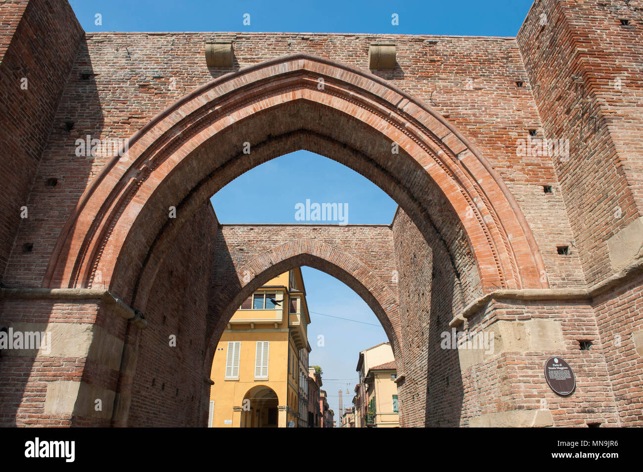 Bologna. Strada Maggiore Gate. L'Italia. Foto Stock