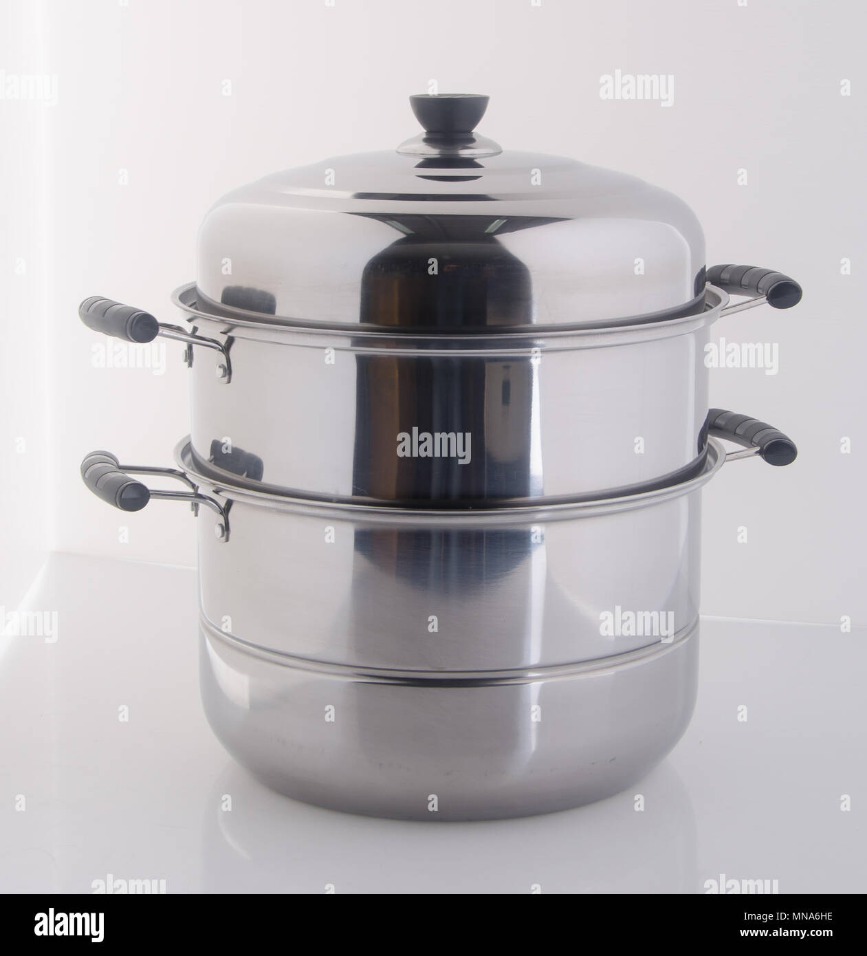 Pan o il vaporizzatore pan su uno sfondo Foto Stock