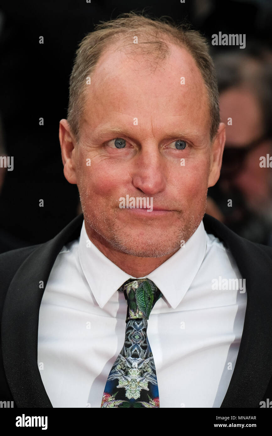 Cannes, Francia. Il 15 maggio 2018. Woody Harrelson su 'Solo : una Star Wars Storia " Tappeto Rosso martedì 15 maggio 2018 come parte della settantunesima International Cannes Film Festival tenutosi presso il Palais des Festivals, Cannes. Nella foto: Woody Harrelson. Foto di Julie Edwards. Credito: Julie Edwards/Alamy Live News Foto Stock