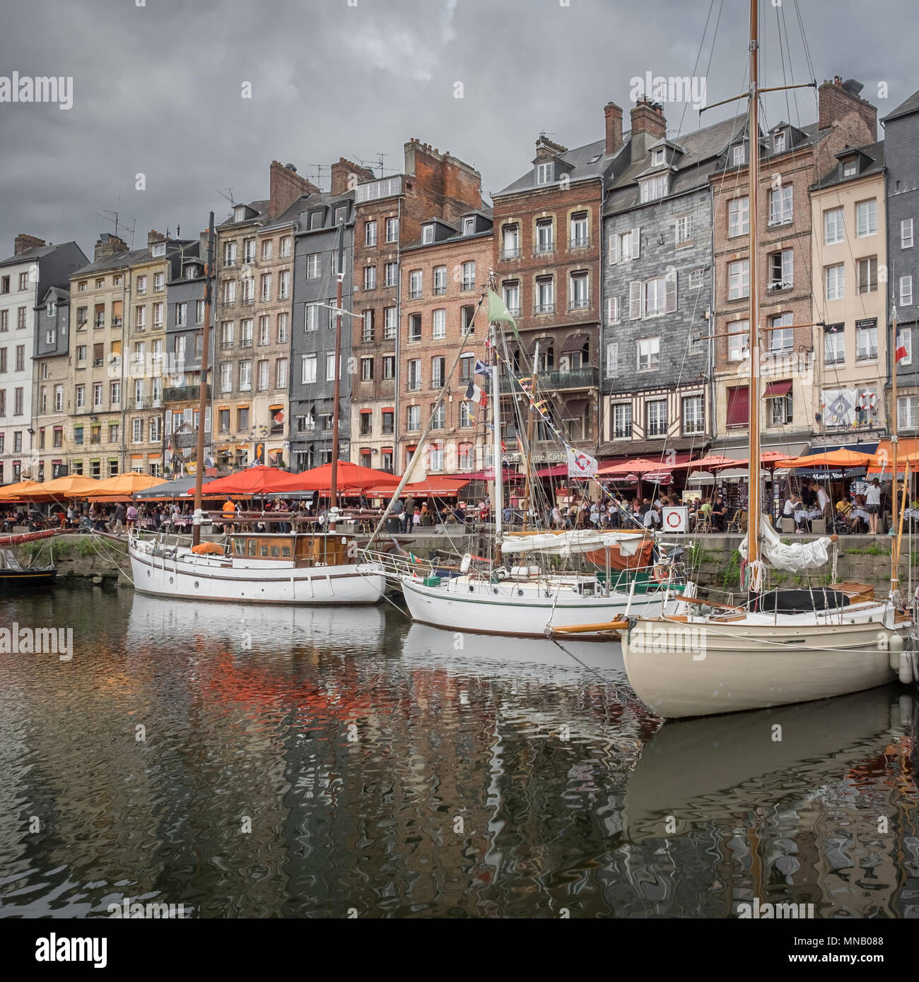 Porto Vecchio nel famoso villaggio di Honfleur in Normandia, Francia. Foto Stock