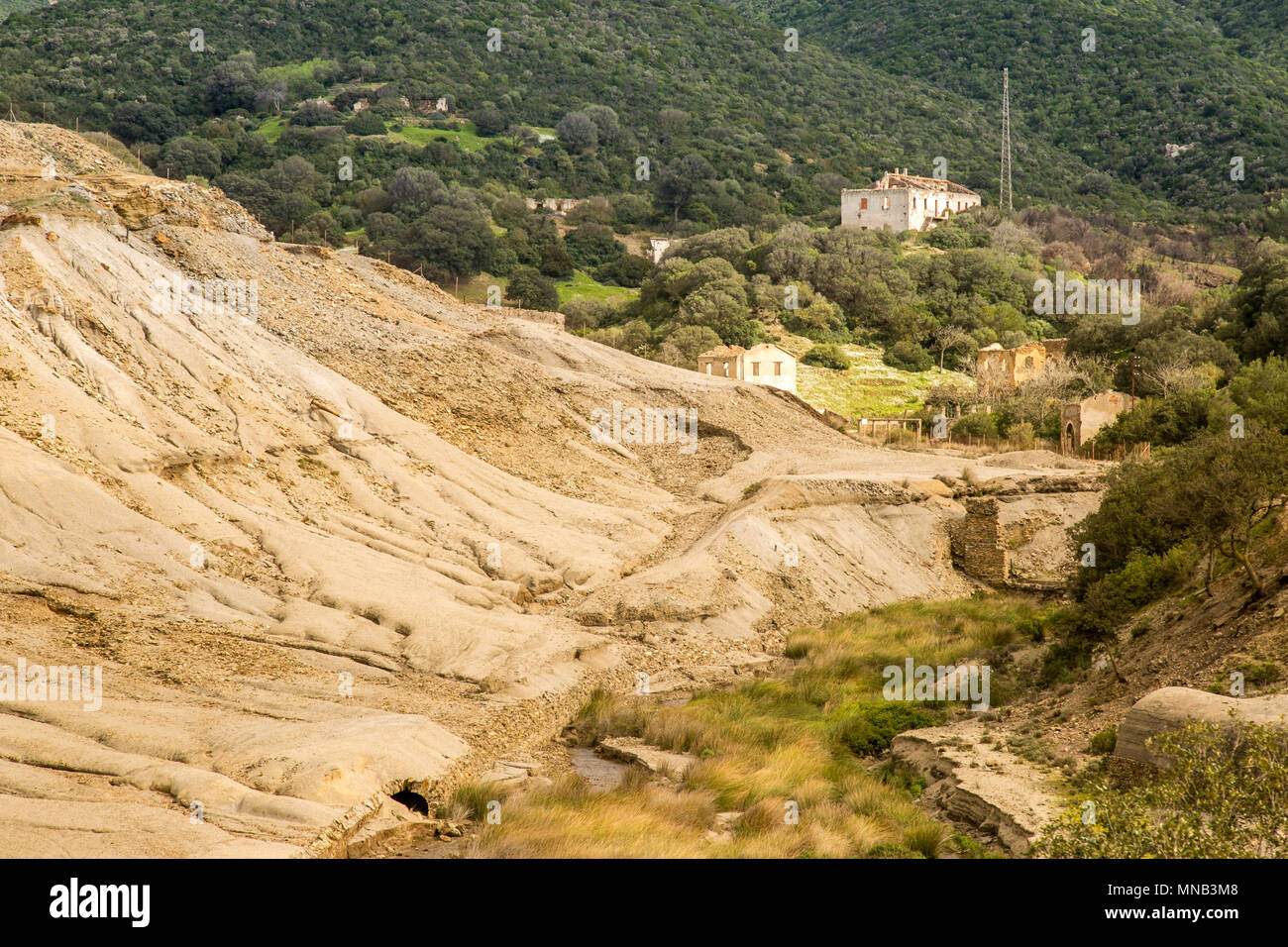 Ingurtosu è mio. Abbandonato edifici rovinati. Sardegna, Italia Foto Stock