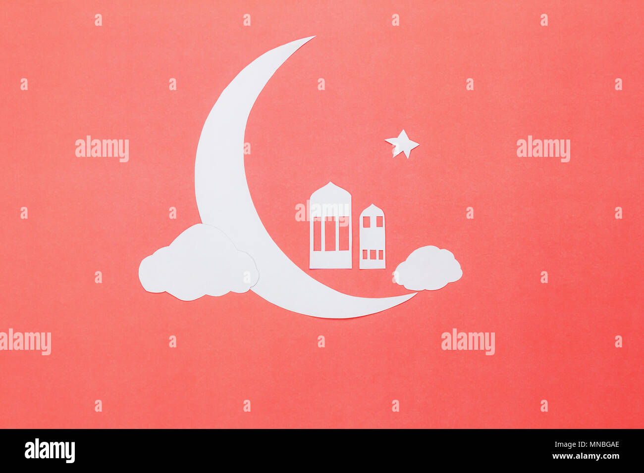 Table top visualizza immagine aerea di decorazioni Ramadan Kareem holiday  sfondo.piatto oggetti laici DIY accessori carta tagliata luna con stella e  l Islam Foto stock - Alamy
