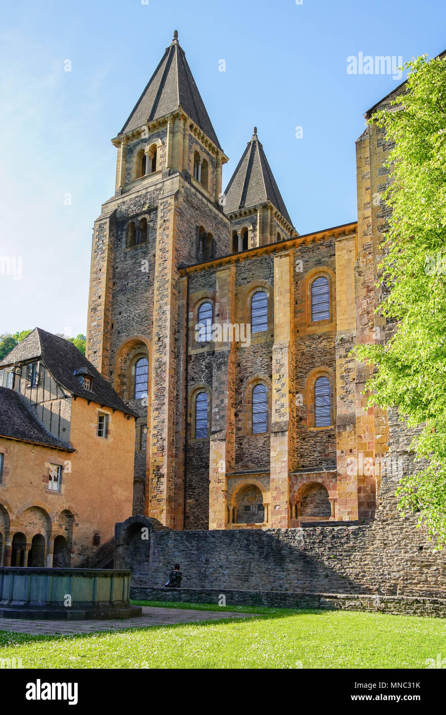 Abbazia romanica di Sainte-Foy a Conques, Occitanie, Francia. Foto Stock