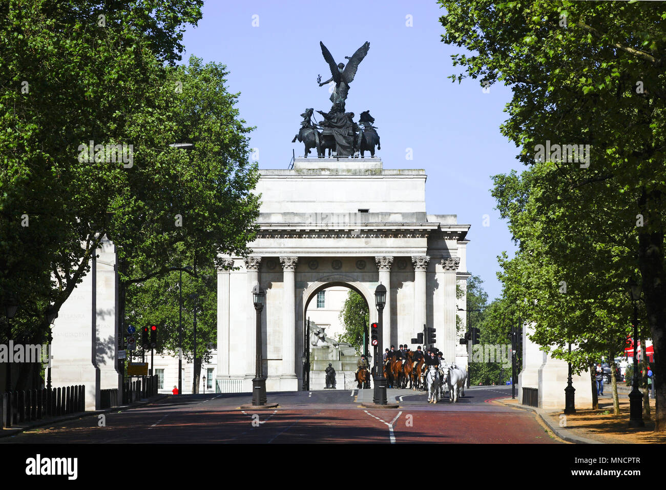 Wellington Arch, vista posteriore, Hyde Park Corner. Londra i punti di riferimento iconici, Londra, Regno Unito. Architetto: n/a, 2011. Foto Stock
