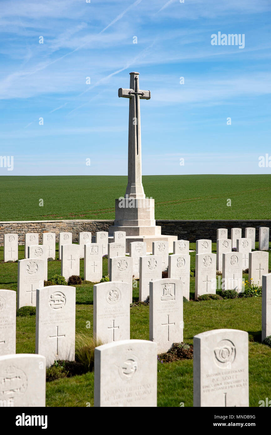 Tomba di p. William Evans Jones in Gouay cimitero CWGC FRANCIA Foto Stock