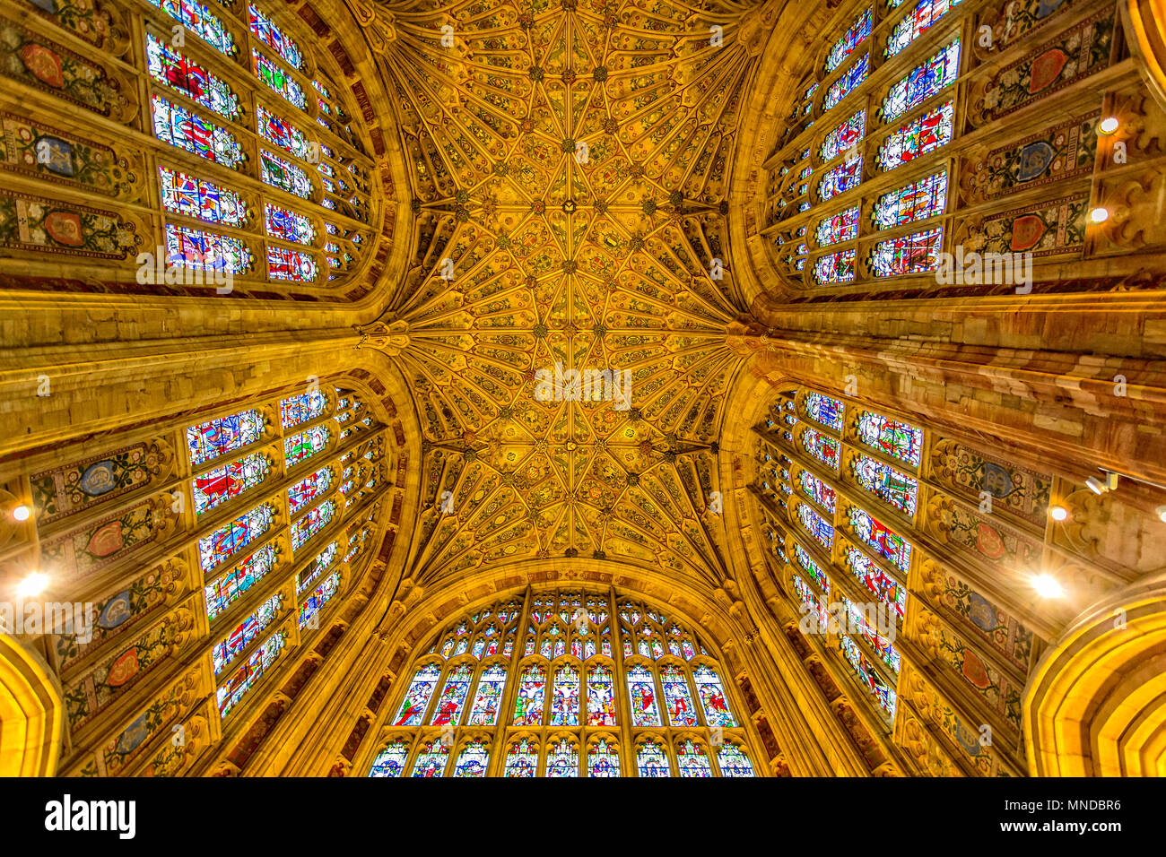 Il soffitto ornato di Sherborne Abbey prese a Sherborne, Dorset, Regno Unito il 24 agosto 2015 Foto Stock