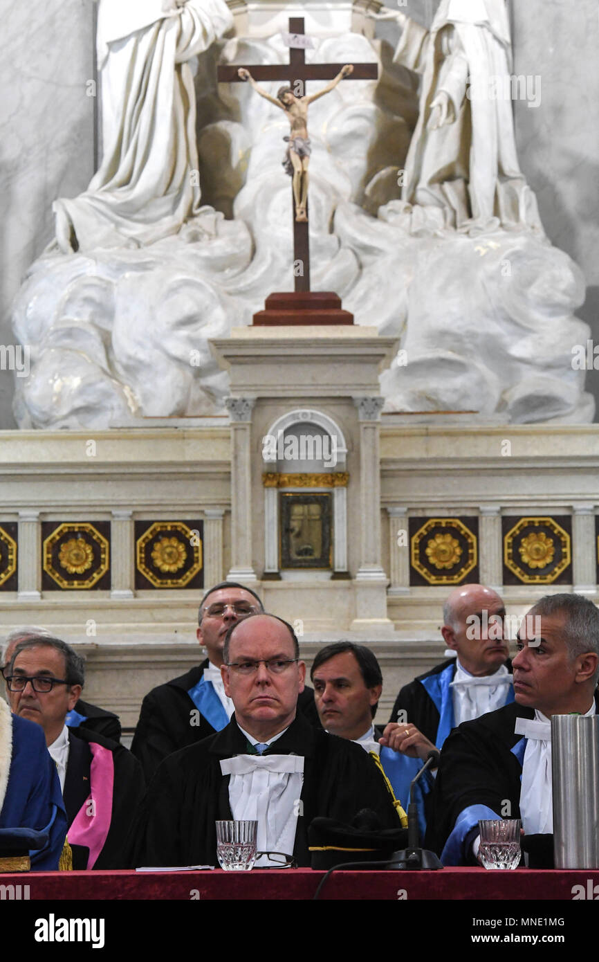 Napoli, Italia. 16 maggio 2018. Cerimonia di premiazione per la laurea honoris causa in Scienze e Tecniche della navigazione dell'Università degli Studi di Napoli Parthenope in SAS Alberto II principe di Monaco. Napoli 16/05/2018 - Napoli, Italia Credit: Indipendente Photo Agency Srl/Alamy Live News Foto Stock