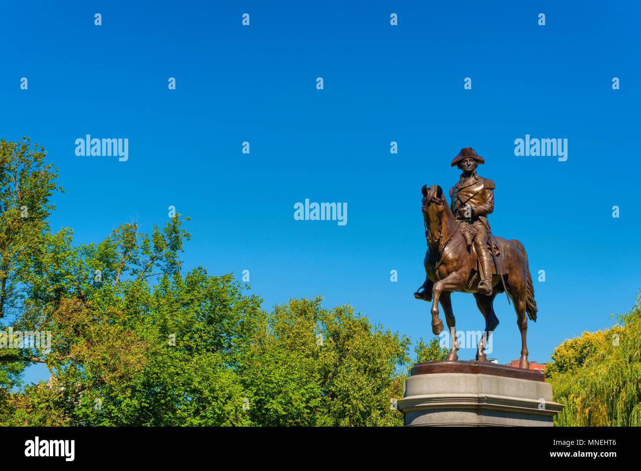 Boston, Massachusetts, STATI UNITI D'America - 12 Settembre 2016: Boston Public Gardens George Washington statua in bronzo Thomas sfera un American sculptorspent 4 anni Foto Stock