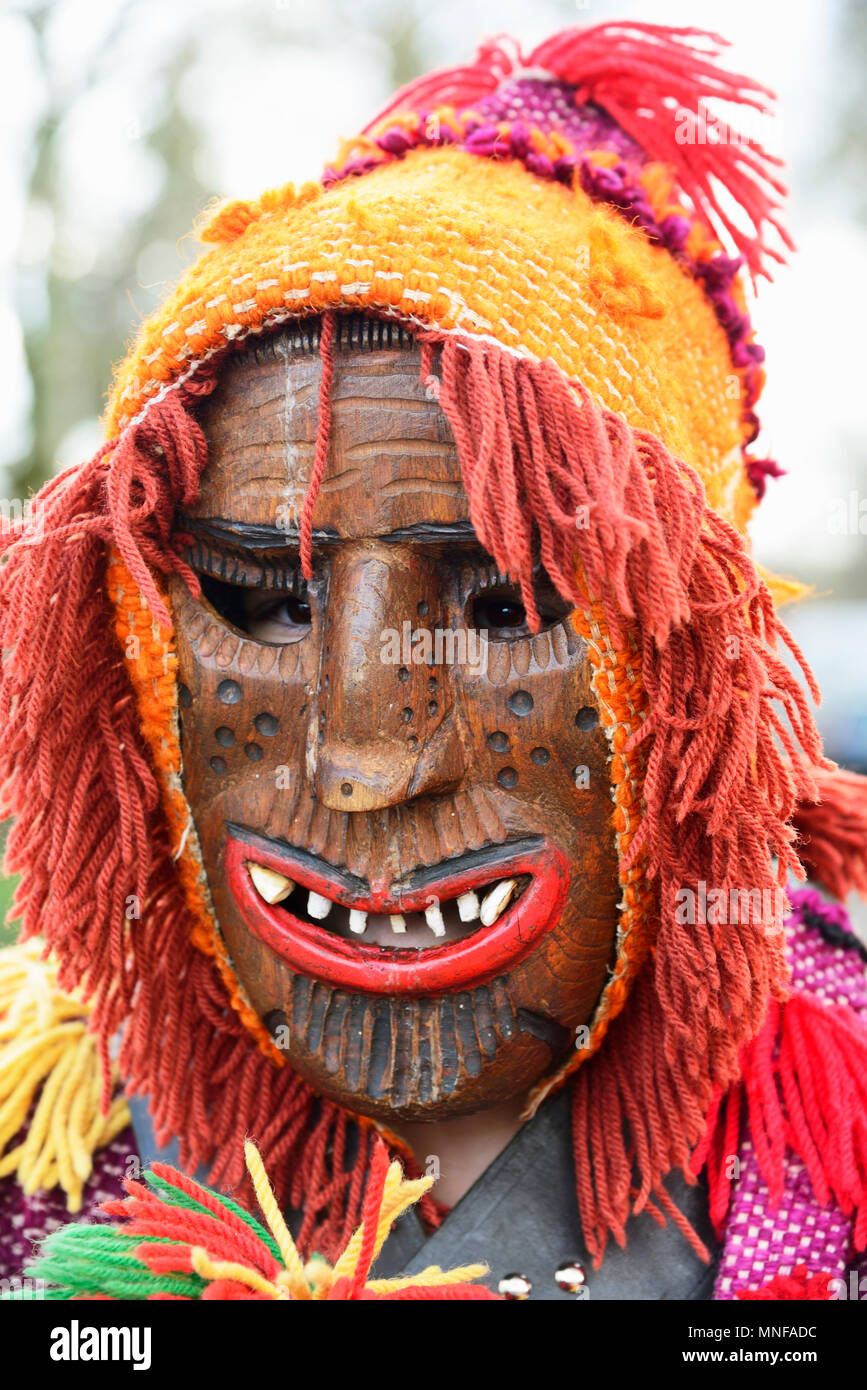 Maschera di legno usato durante il solstizio d'inverno festeggiamenti. Tras-os-Montes, Portogallo Foto Stock