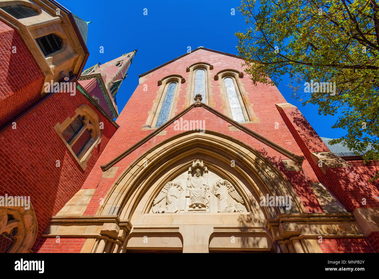 Boston, Massachusetts, STATI UNITI D'America - 12 Settembre 2016: osservando la facciata in mattoni di Avvento Chiesa Foto Stock