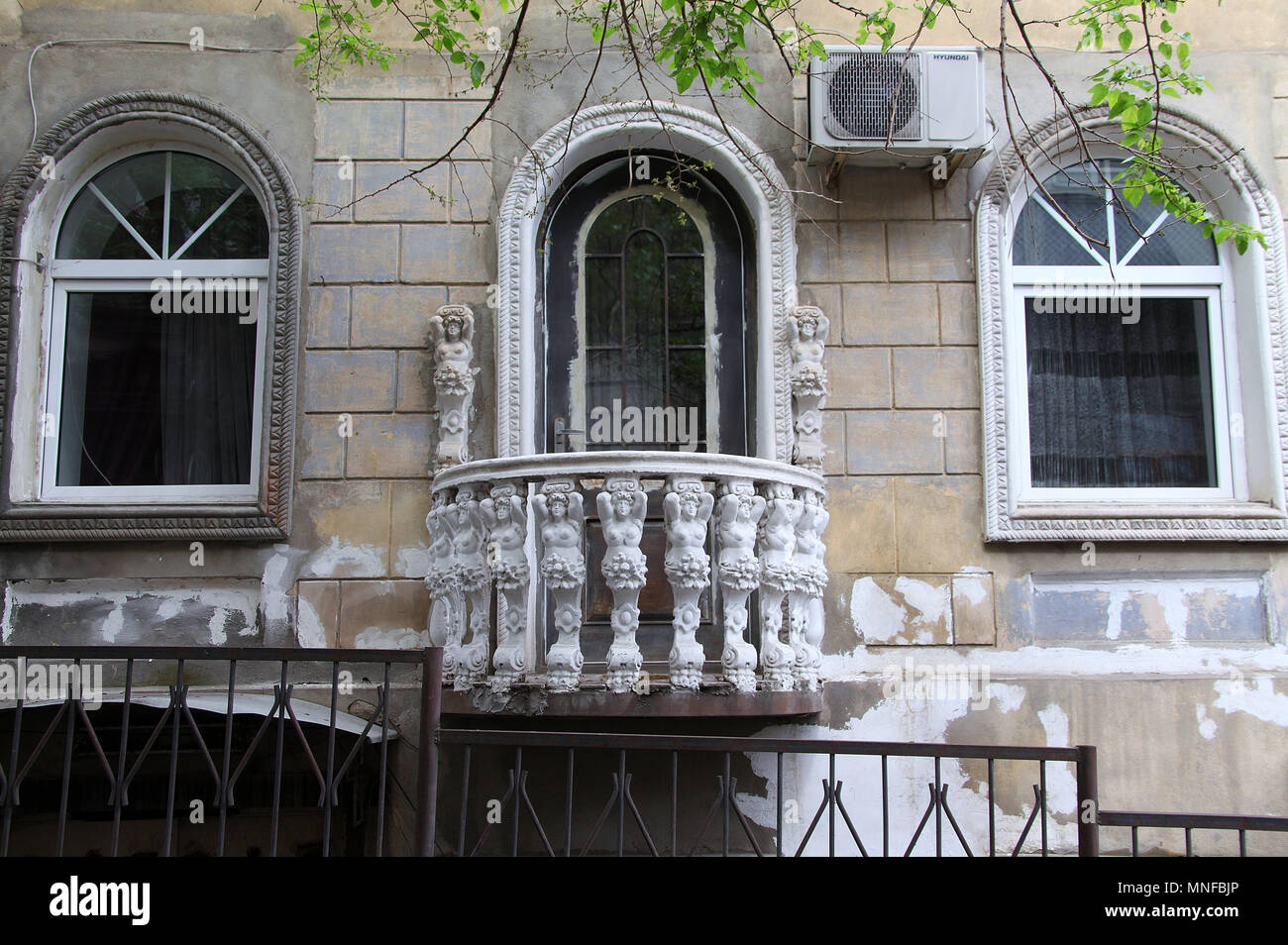 Architettura inusuale di Tbilisi Foto Stock