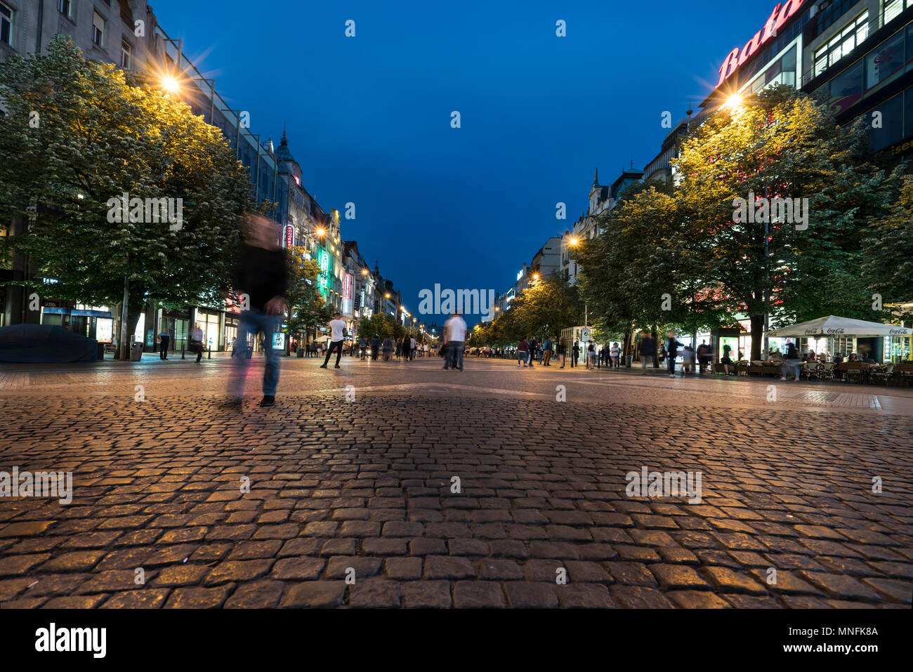 Vista al tramonto della Piazza Venceslao a Praga, Repubblica Ceca Foto Stock