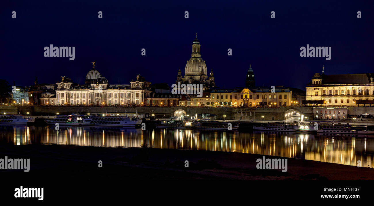 Dresden - Terrassenufer - Brühlsche Terrasse. Foto Stock