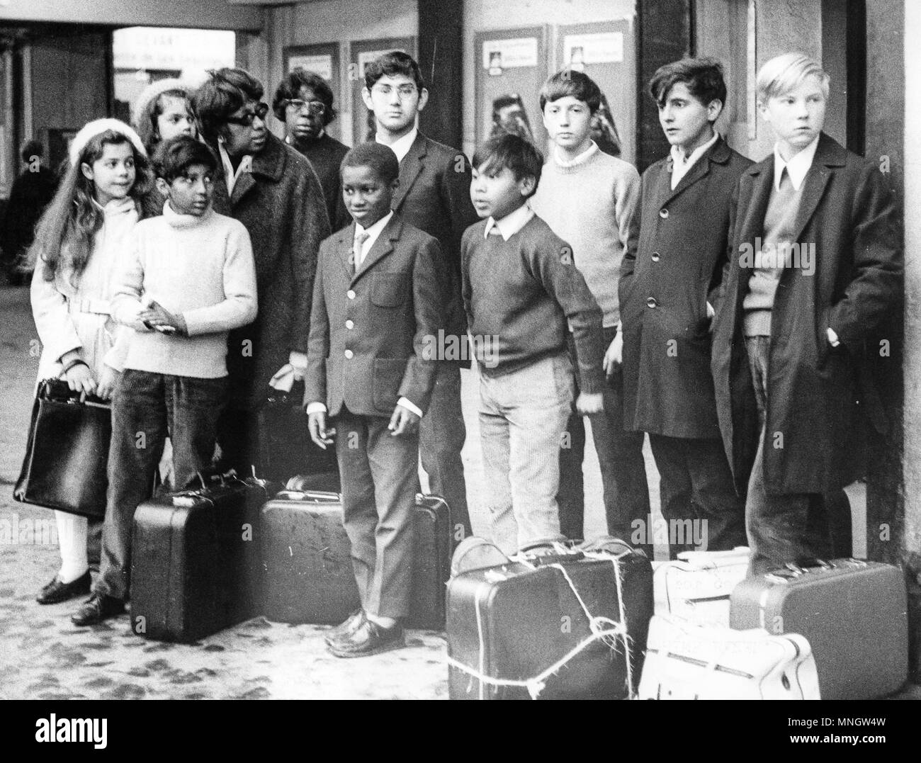 Josephine Baker con i suoi figli, stazione austelitz, Parigi, Settembre 1968 Foto Stock