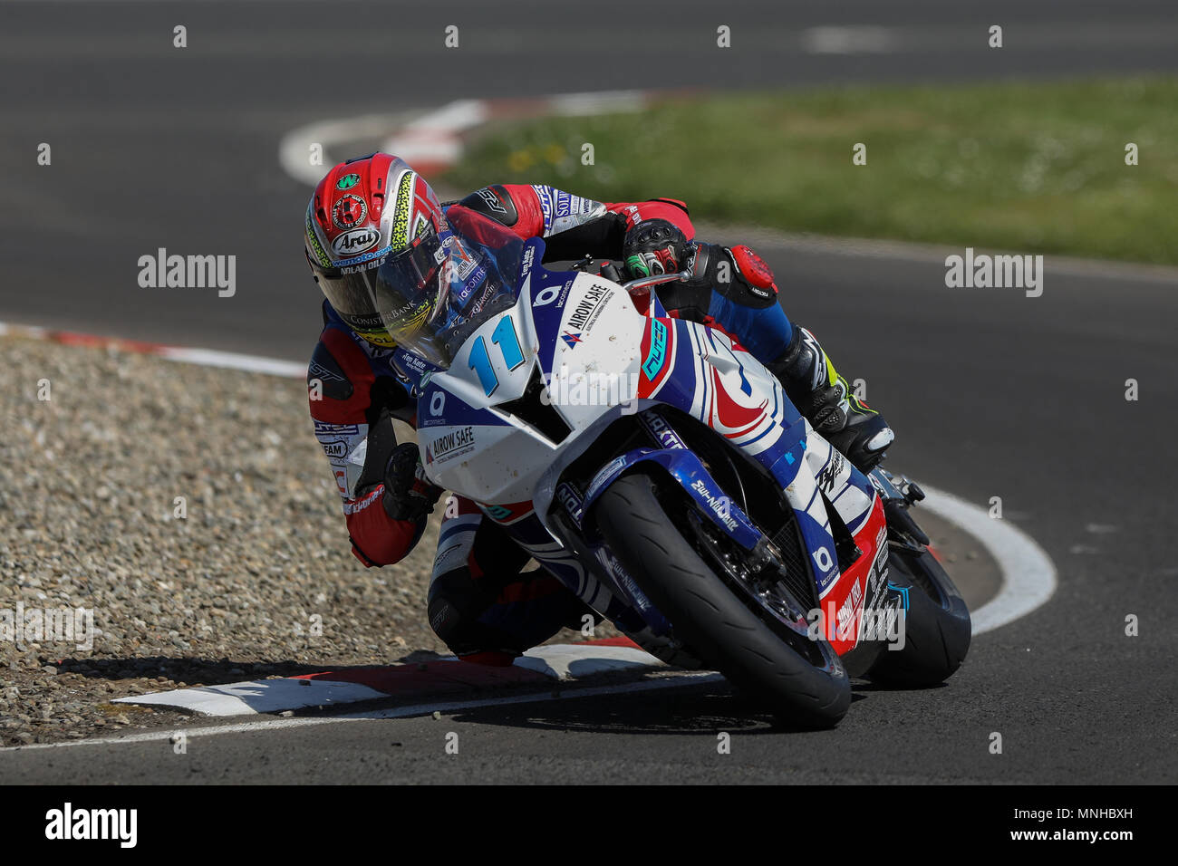 Portrush, Irlanda del Nord. Il 17 maggio 2018. Internazionale Nord Ovest 200 gara di moto, giovedì libere; Dominic Herbertson (BHR) durante la Superstock qualifiche Credito: Azione Sport Plus/Alamy Live News Foto Stock