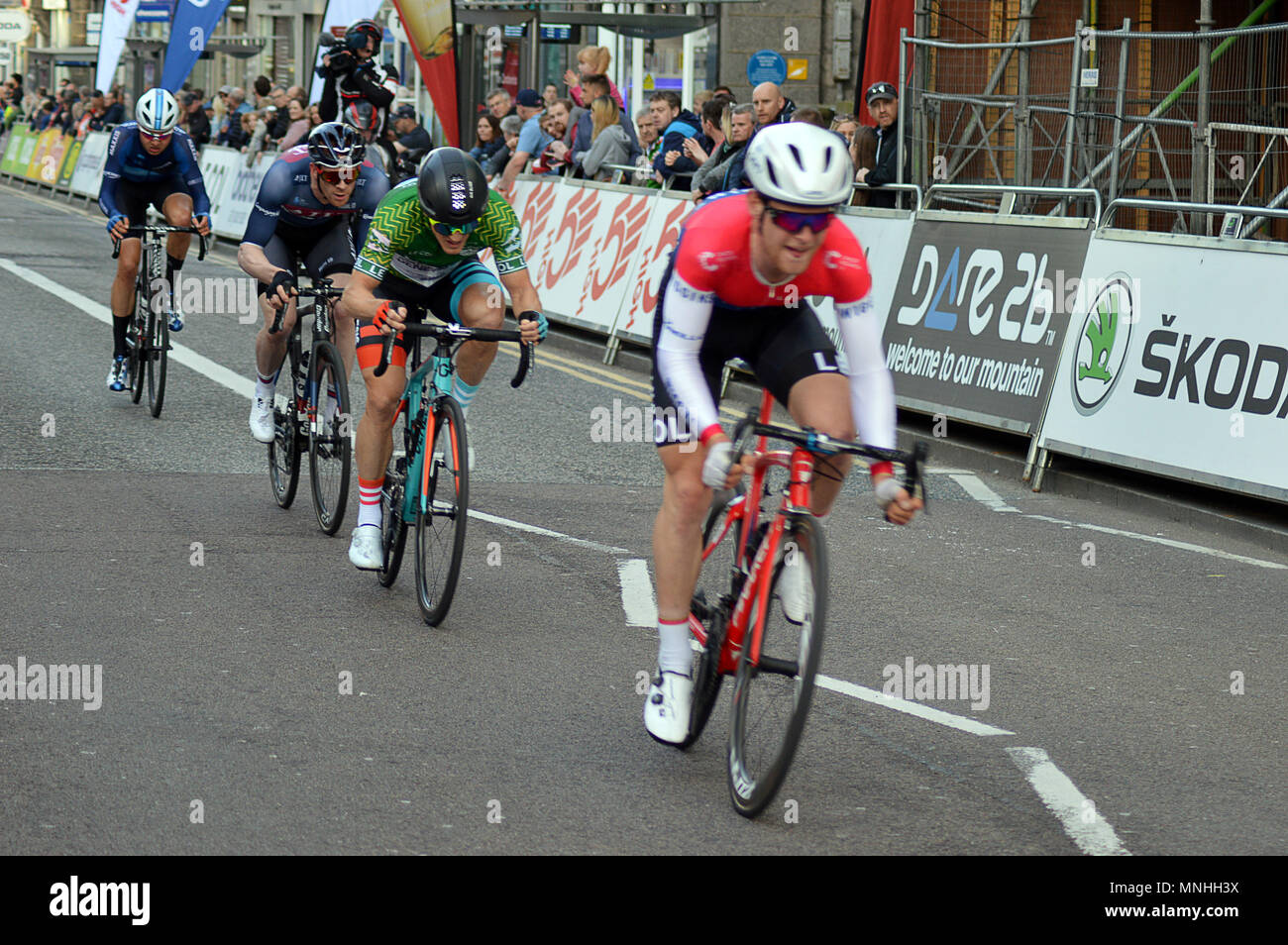 ABERDEEN, Scozia - 17 Maggio 2018: British Olympic ciclista ed Clancy attende il suo tempo qui al terzo posto prima della volata per vincere la gara. Credito: Douglas MacKenzie/Alamy Live News Foto Stock