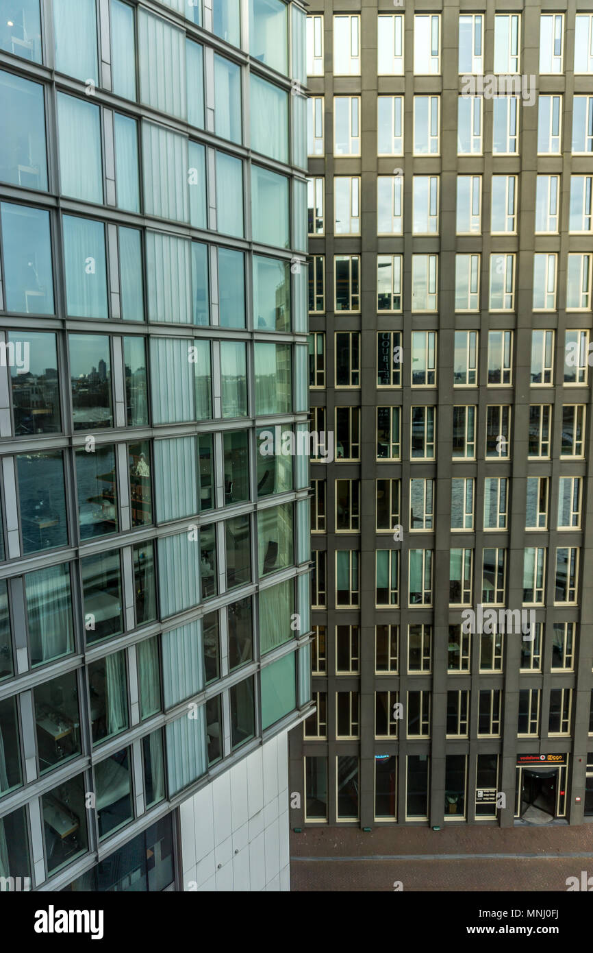 DoubleTree by Hilton Amsterdam Centraal Station, Oosterdoksstraat, Amsterdam, Paesi Bassi, Paesi Bassi, l'Europa. Foto Stock