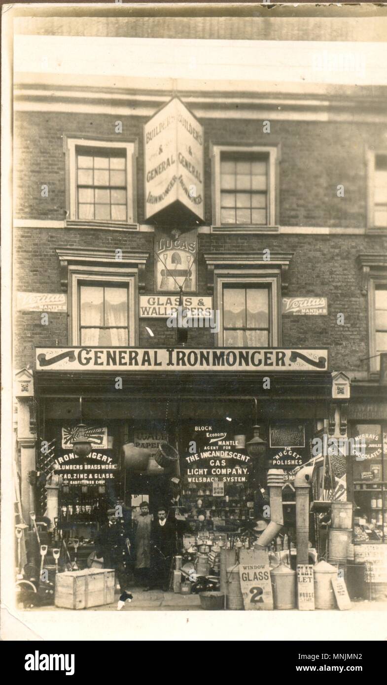 Cartolina pubblicitaria per Ironmonger generale in Southampton Foto Stock
