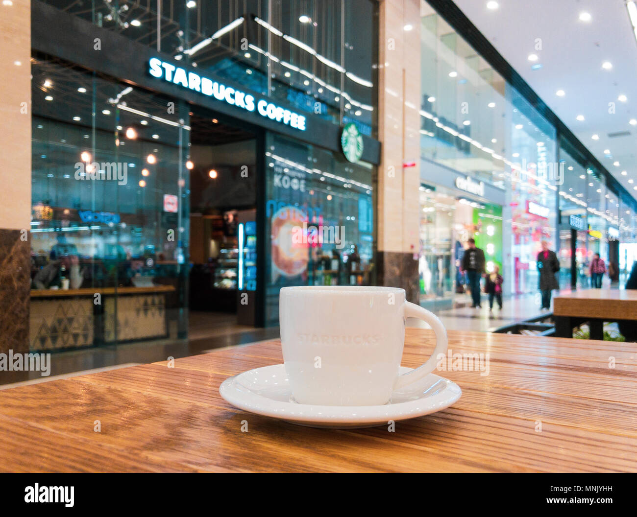 Starbucks Cafe interior in Columbus mall Foto Stock