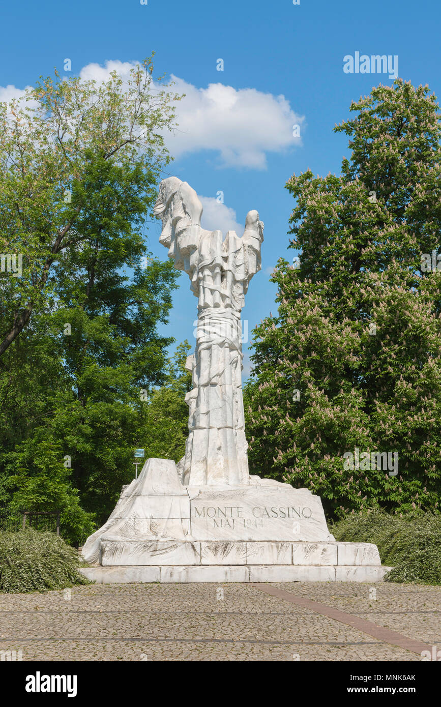 Il Monte Cassino monumento situato in giardini Krasinski (Ogrod Krasinskich) nel centro di Varsavia, Polonia. Foto Stock