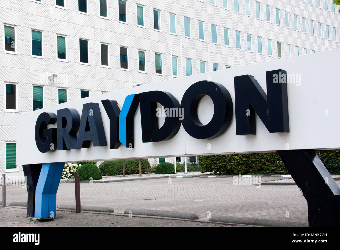 Amsterdam, Paesi Bassi-agosto 14, 2016: graydon lettere uft un edificio Graydon è un olandese di società di servizi finanziari Foto Stock