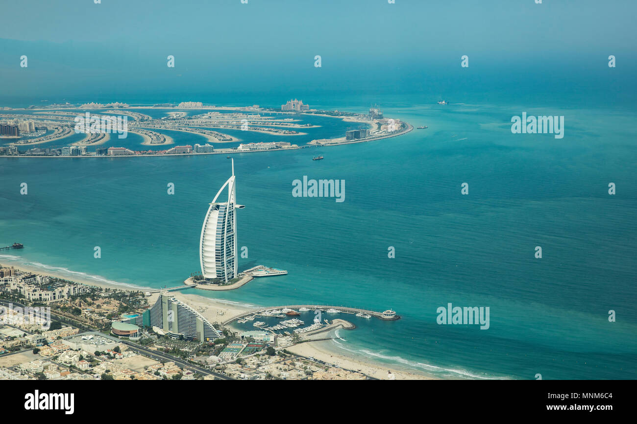 Dubai, Emirati Arabi Uniti, 18 maggio, 2018: vista aerea del mondo più votati hotel Burj Al Arb Foto Stock